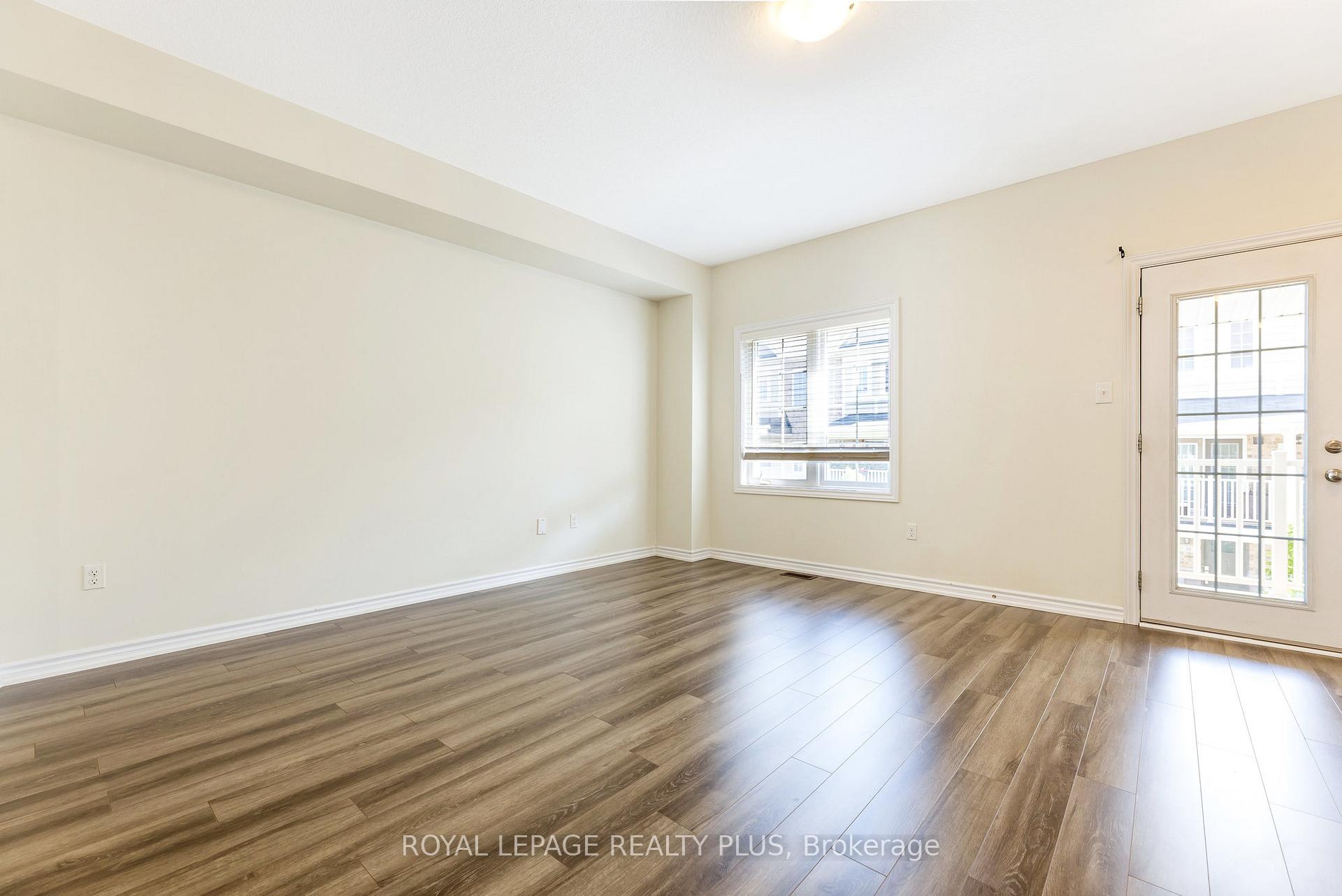 Photo 31 of 88 Decorso Drive, Guelph, Kortright East — HOMEH
