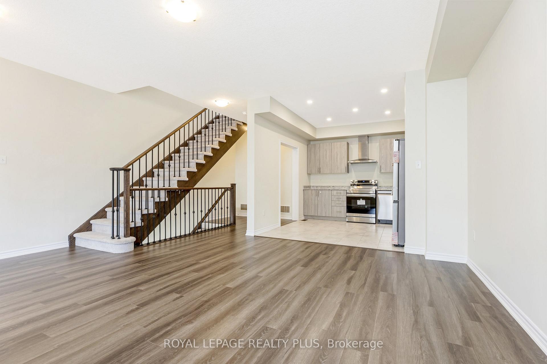Photo 36 of 88 Decorso Drive, Guelph, Kortright East — HOMEH