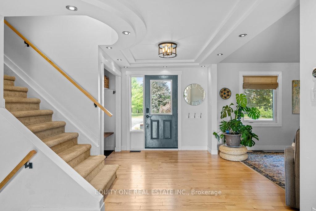 Photo 2 of 7038 Quinnfield Way, Ottawa, Greely — HOMEH