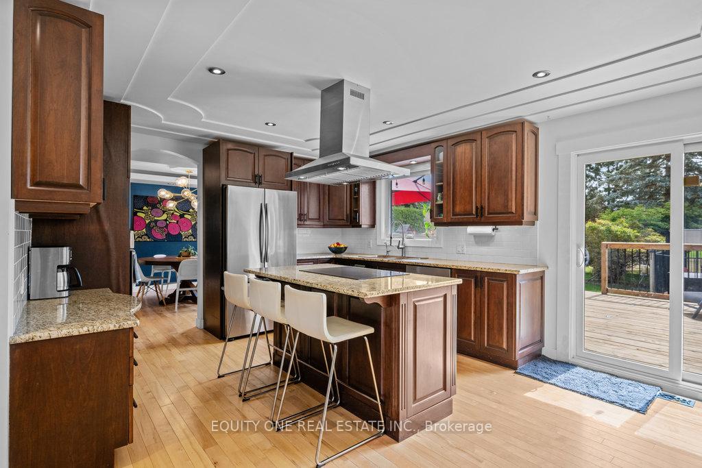 Photo 12 of 7038 Quinnfield Way, Ottawa, Greely — HOMEH
