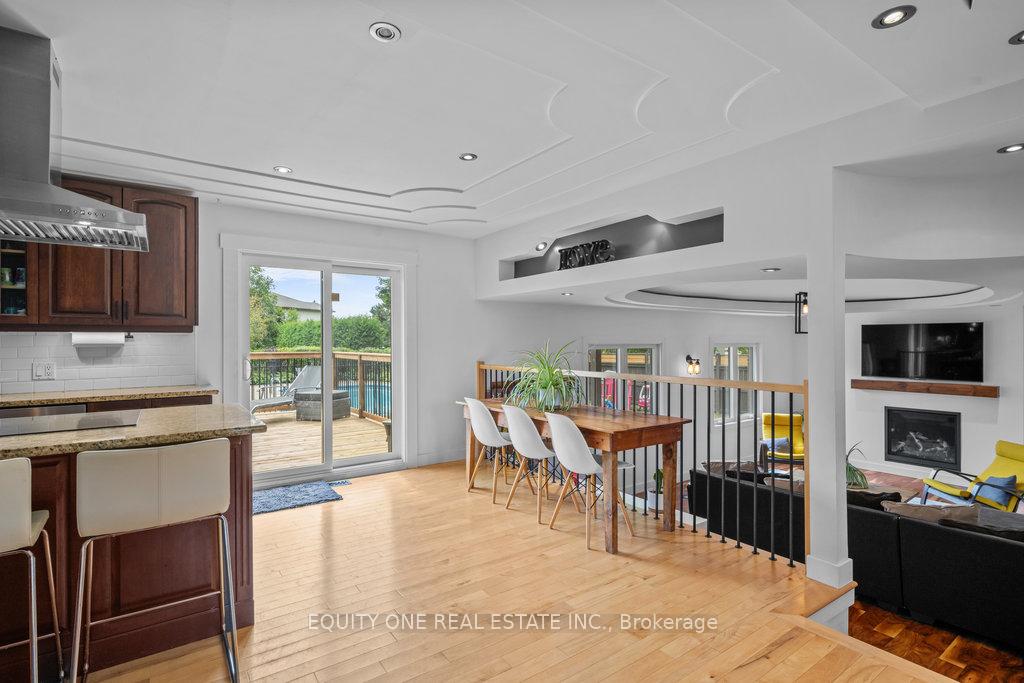 Photo 14 of 7038 Quinnfield Way, Ottawa, Greely — HOMEH