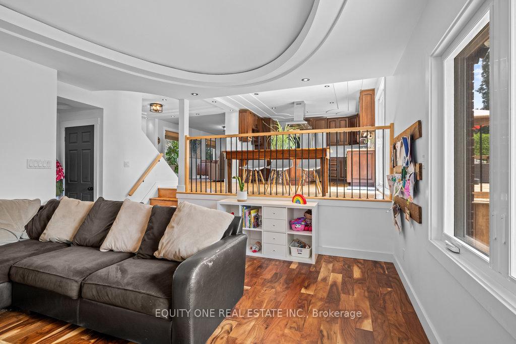 Photo 16 of 7038 Quinnfield Way, Ottawa, Greely — HOMEH