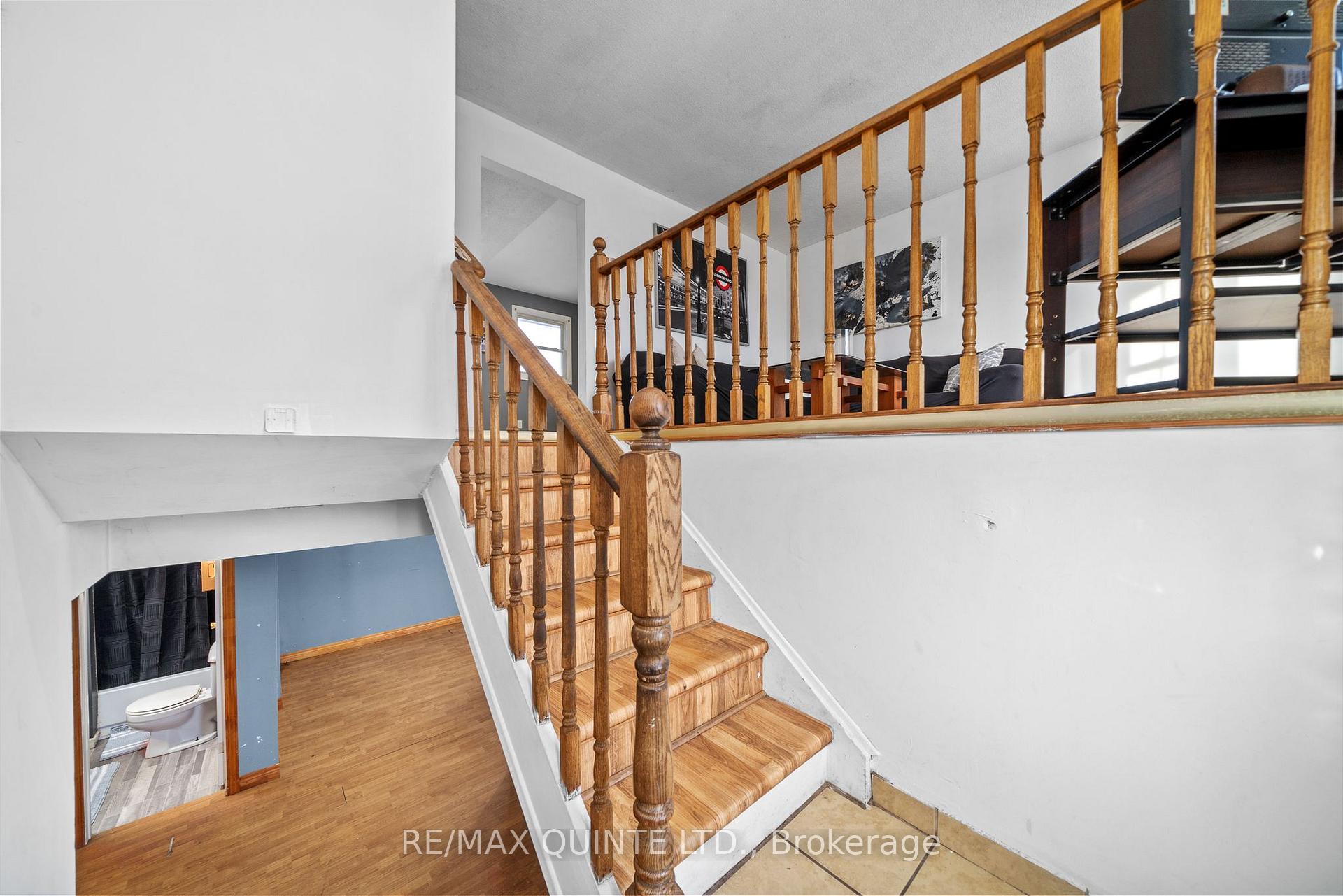 Photo 3 of 260 College Street E, Belleville, Belleville Ward — HOMEH