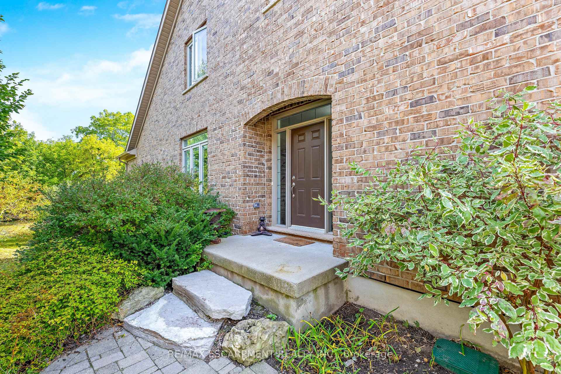 Photo 6 of 265 Millview Court, Guelph, General Hospital — HOMEH