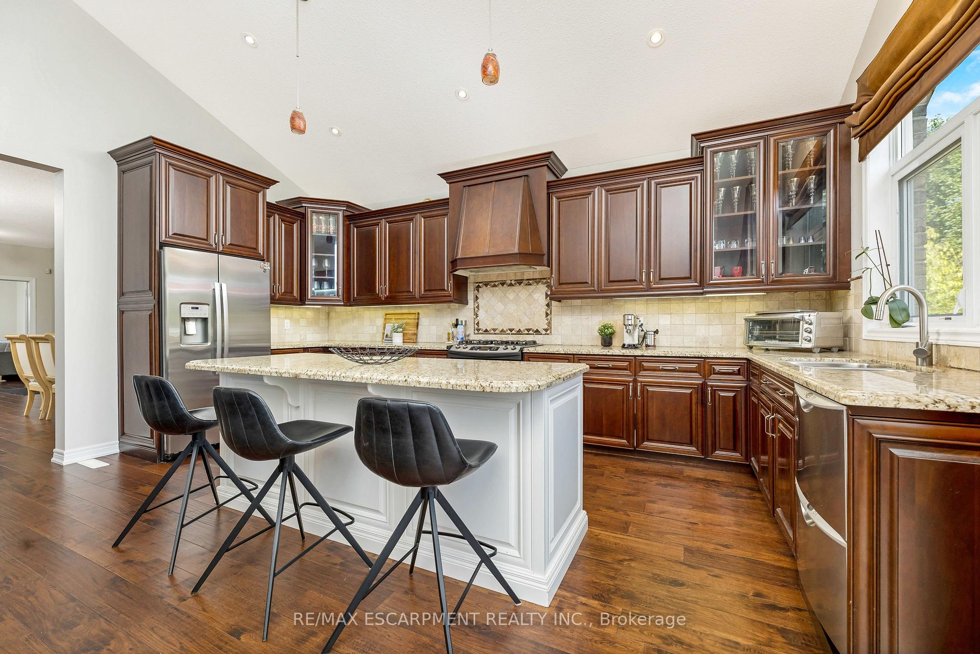 Photo 17 of 265 Millview Court, Guelph, General Hospital — HOMEH