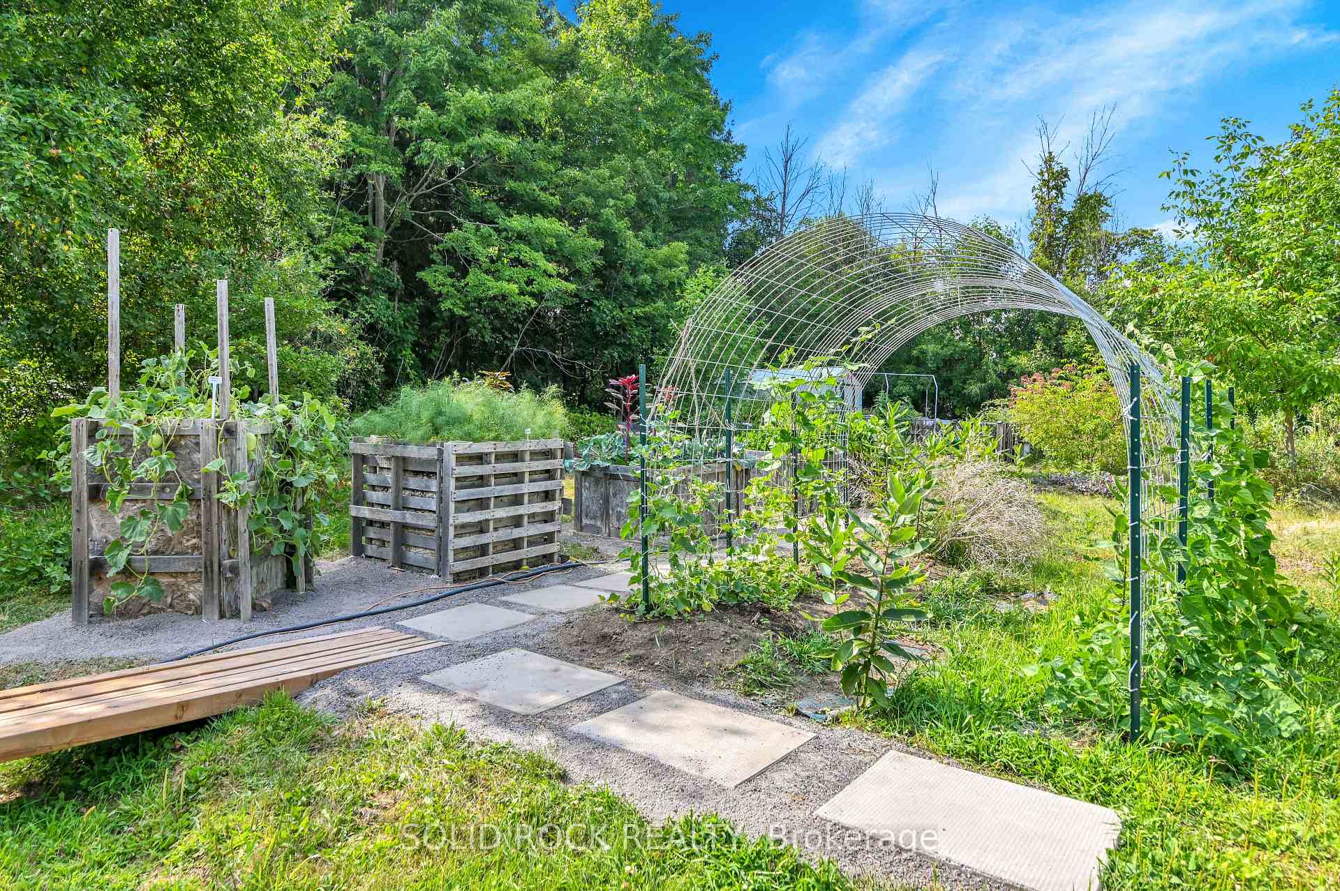 Photo 13 of 7893 Lawrence Street, Ottawa, Vernon — HOMEH