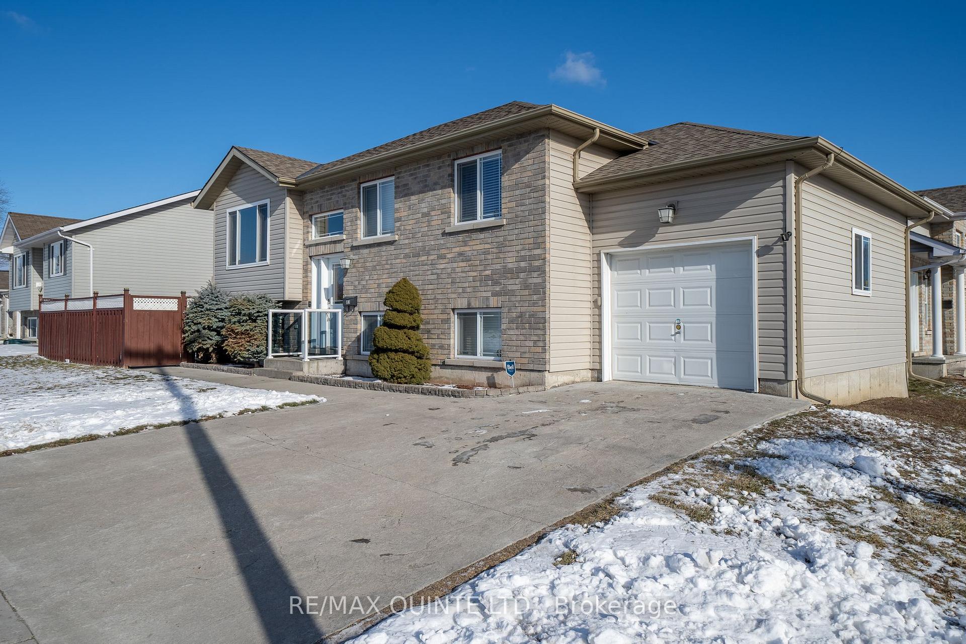 Photo 3 of 83 Stanley Street, Belleville, Belleville Ward — HOMEH