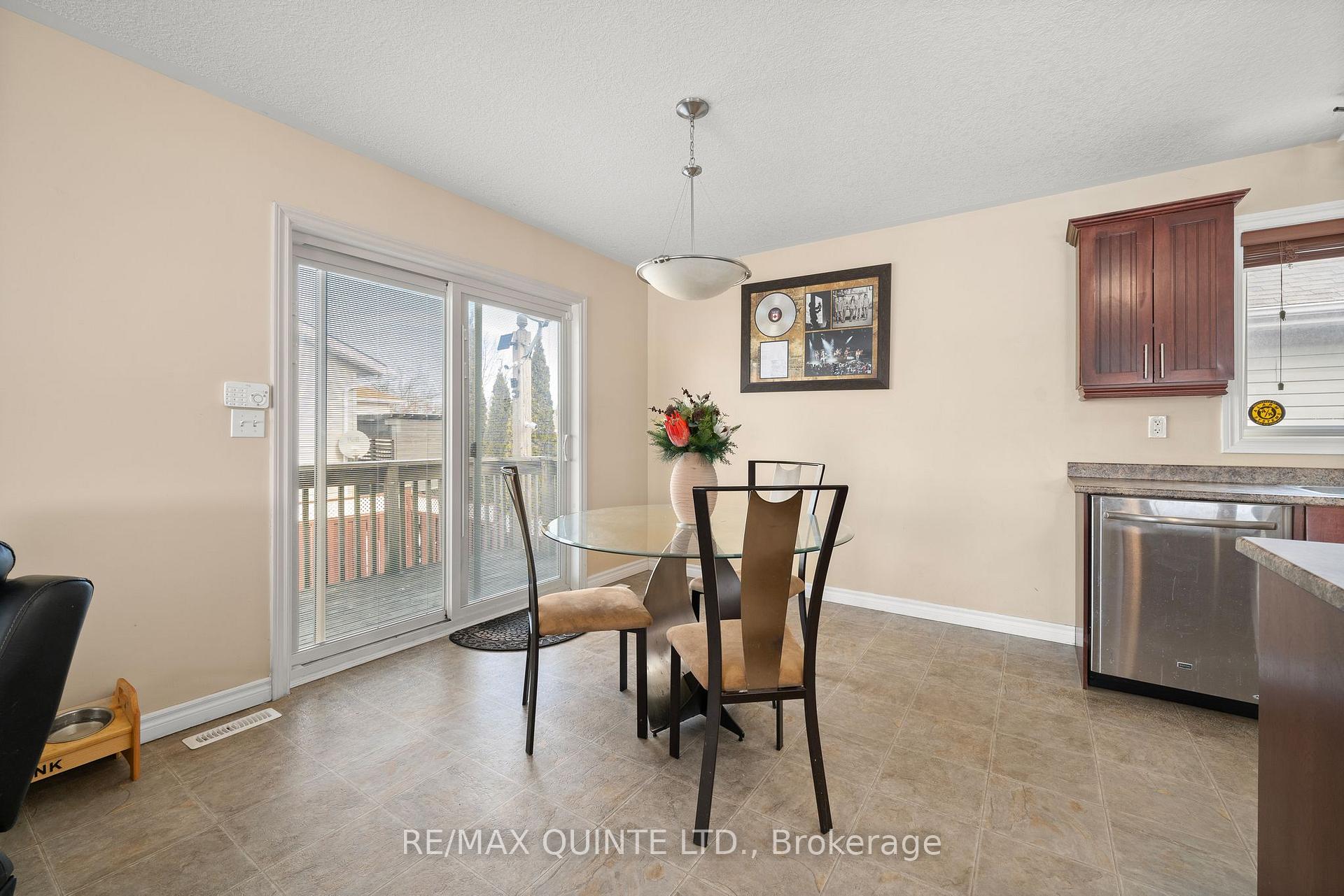 Photo 7 of 83 Stanley Street, Belleville, Belleville Ward — HOMEH