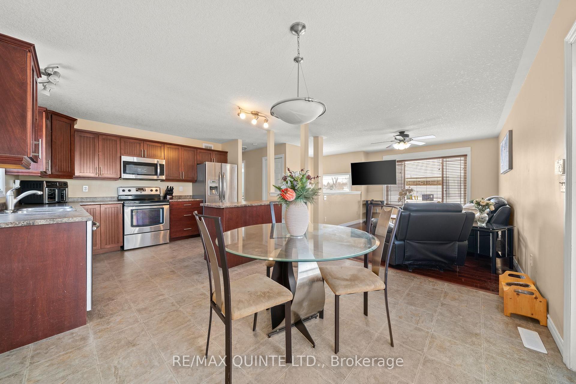 Photo 8 of 83 Stanley Street, Belleville, Belleville Ward — HOMEH