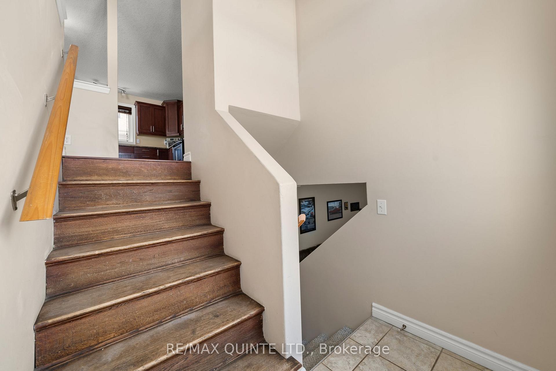 Photo 18 of 83 Stanley Street, Belleville, Belleville Ward — HOMEH