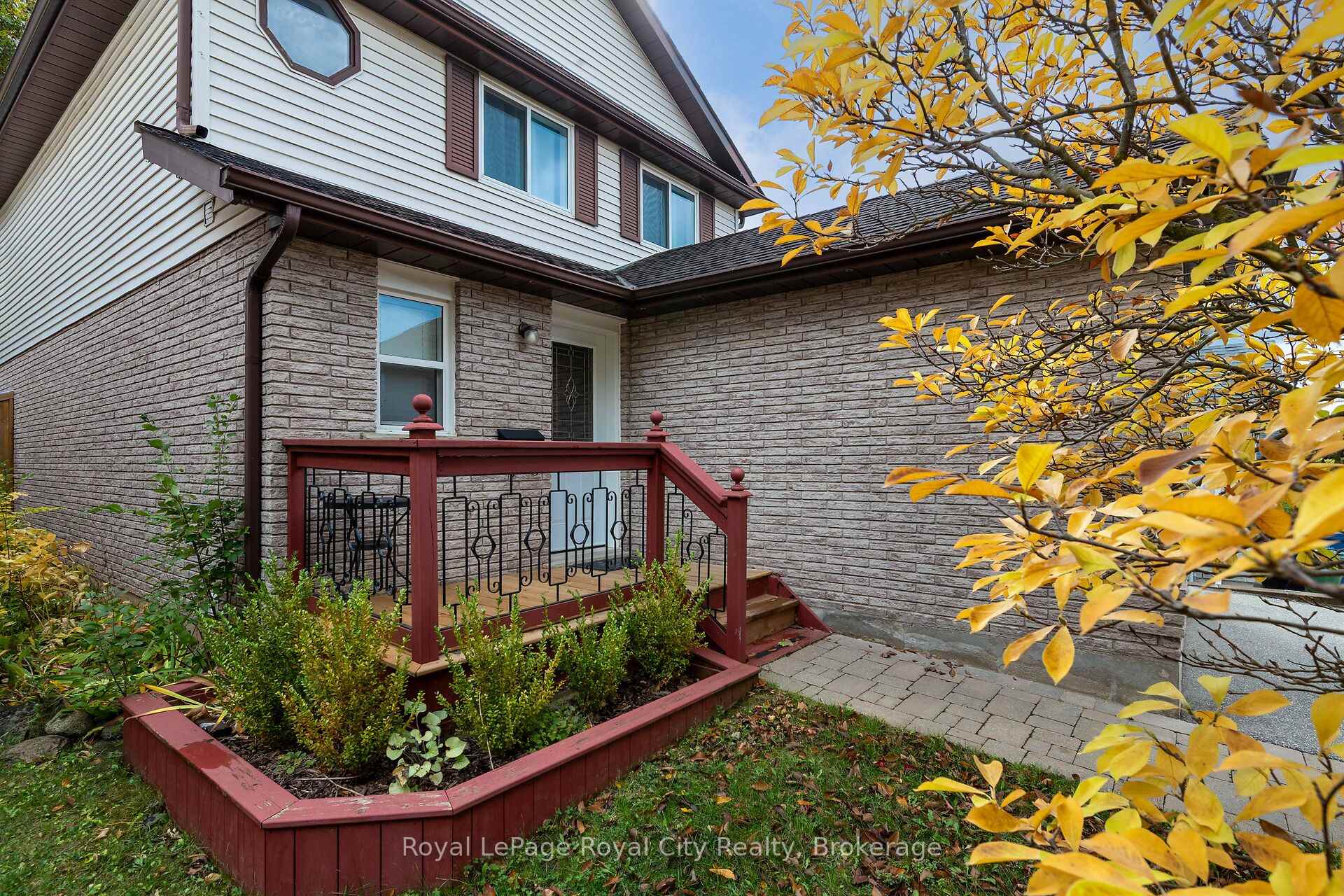 Photo 2 of 14 Rodgers Road, Guelph, Kortright West — HOMEH