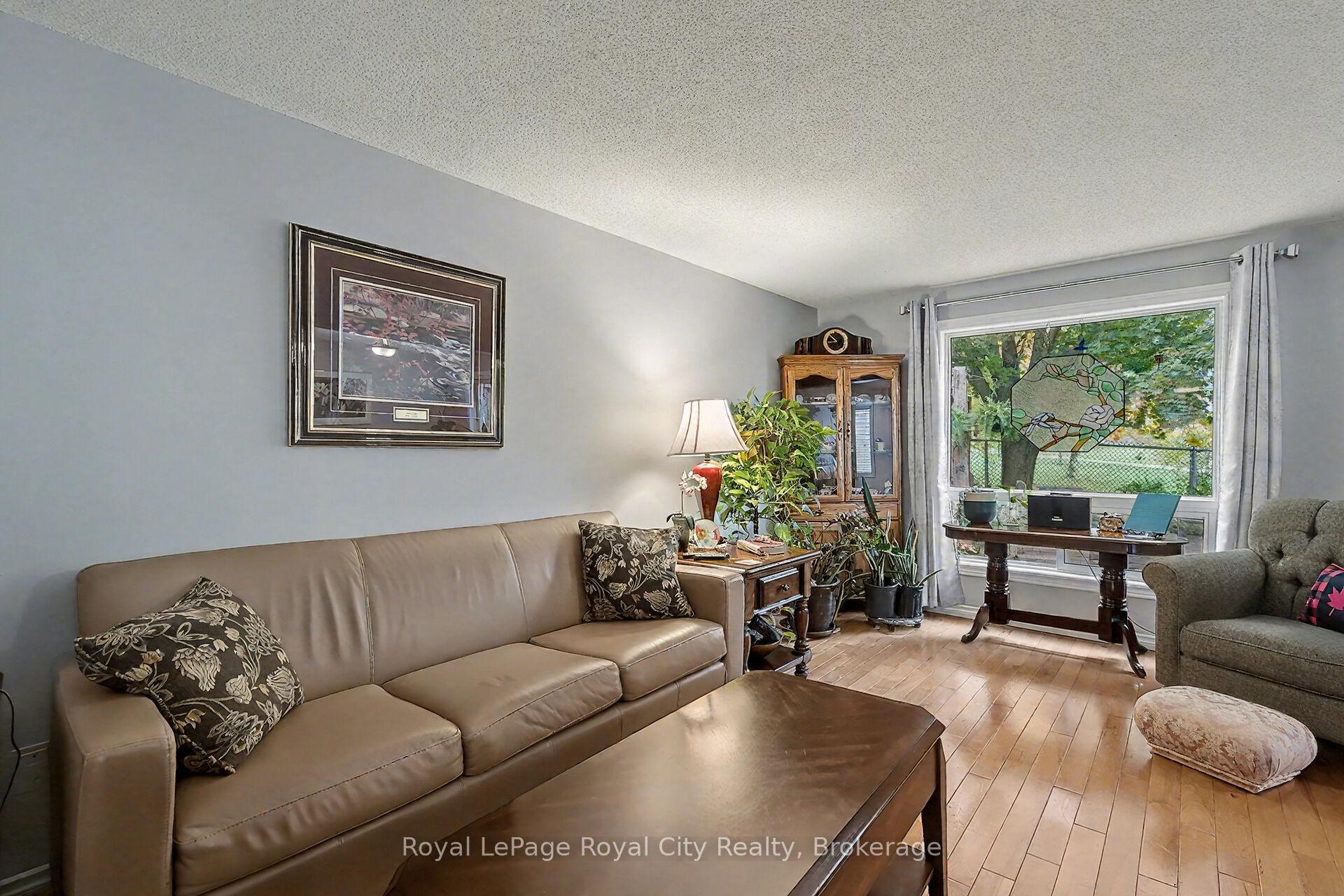 Photo 10 of 14 Rodgers Road, Guelph, Kortright West — HOMEH