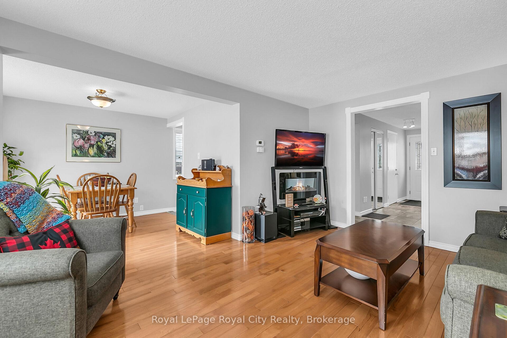 Photo 15 of 14 Rodgers Road, Guelph, Kortright West — HOMEH