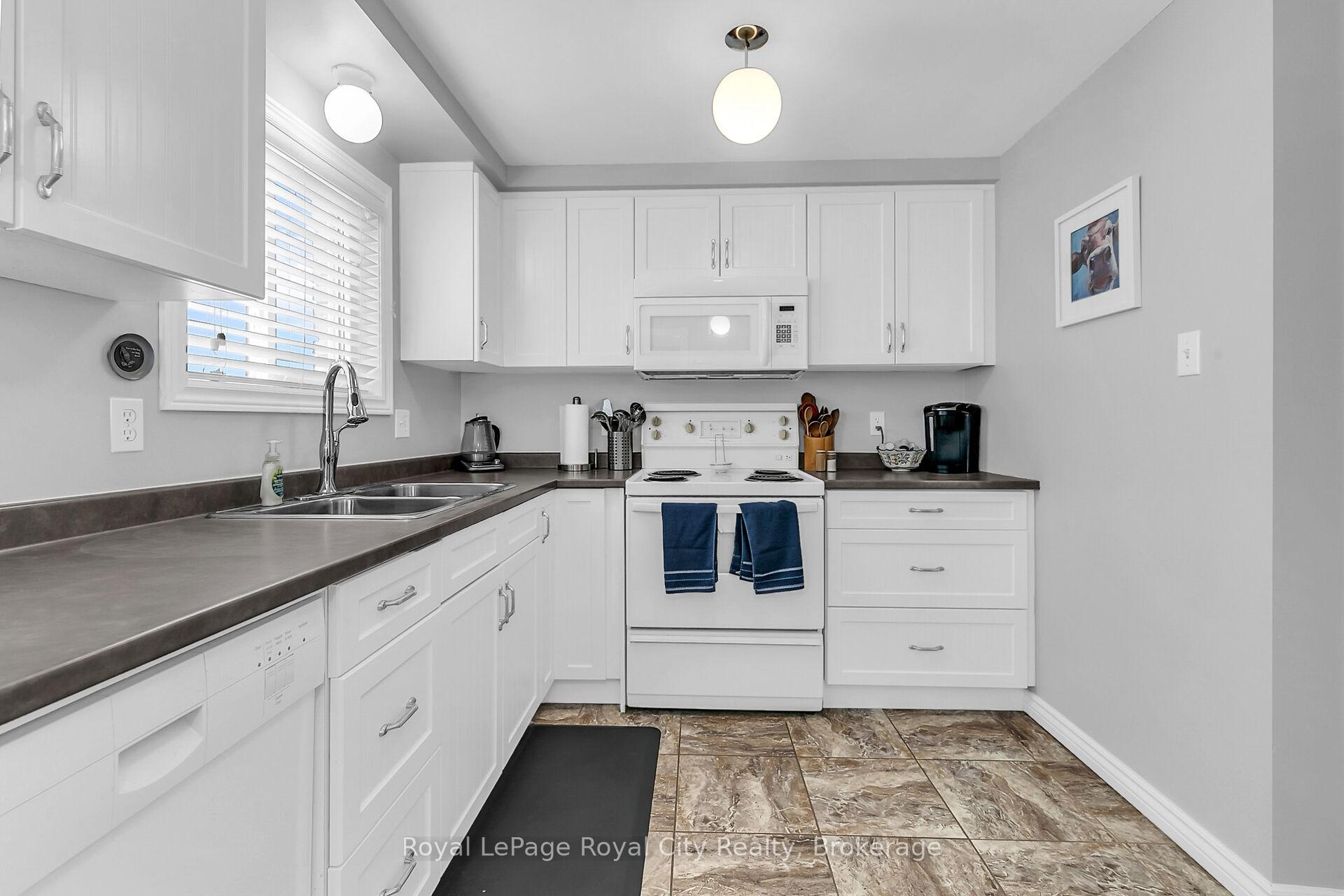 Photo 17 of 14 Rodgers Road, Guelph, Kortright West — HOMEH
