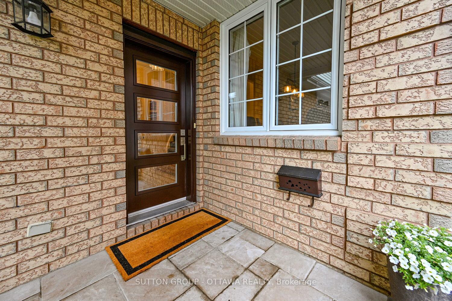 Photo 4 of 41 Mountshannon Drive, Ottawa, Barrhaven - Longfields — HOMEH