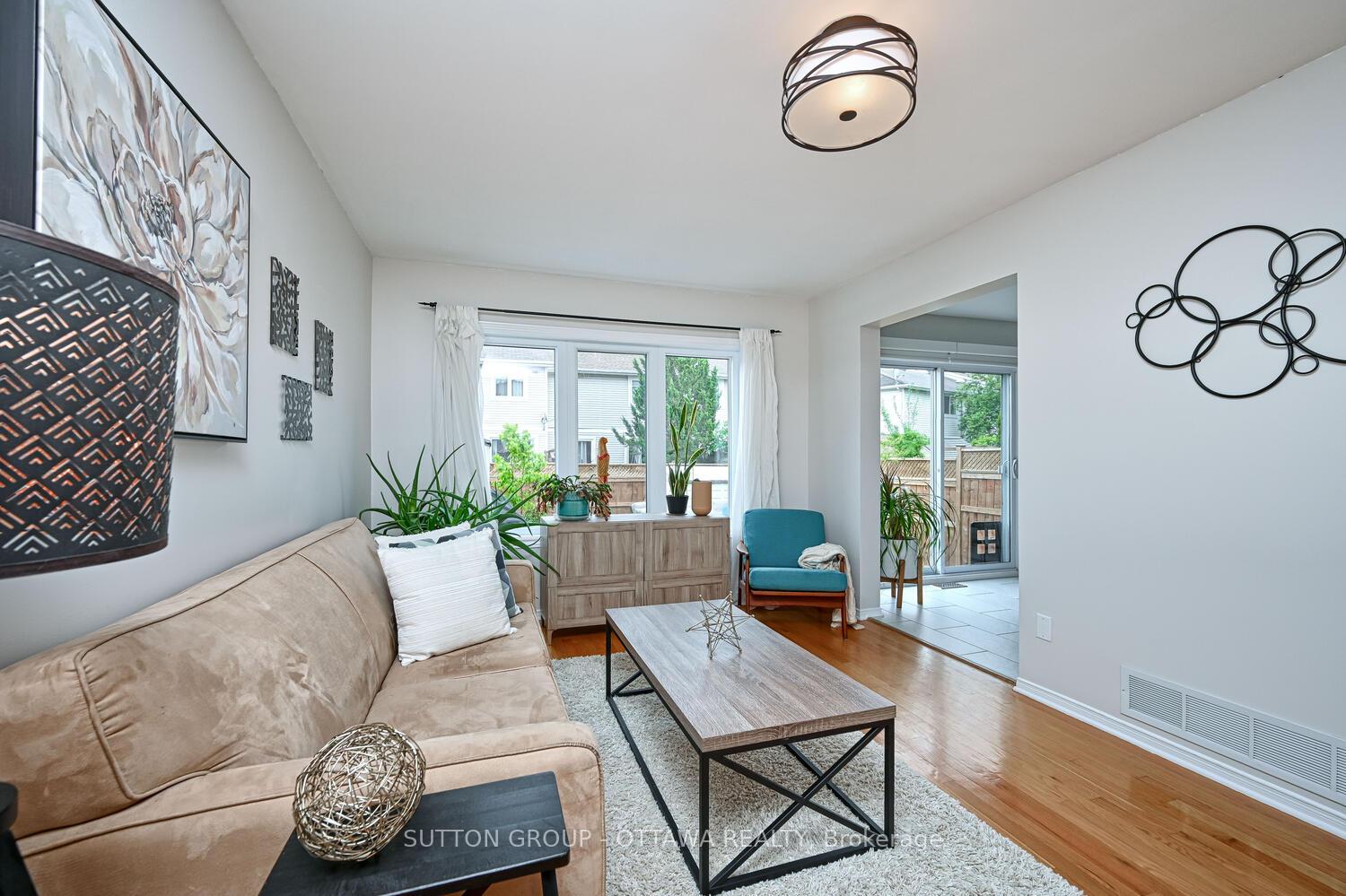 Photo 9 of 41 Mountshannon Drive, Ottawa, Barrhaven - Longfields — HOMEH