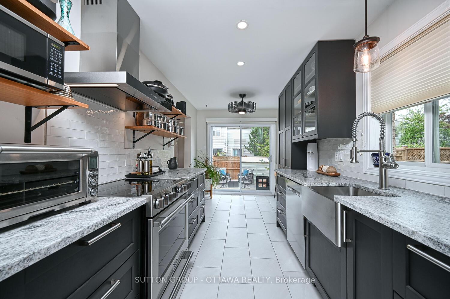 Photo 10 of 41 Mountshannon Drive, Ottawa, Barrhaven - Longfields — HOMEH