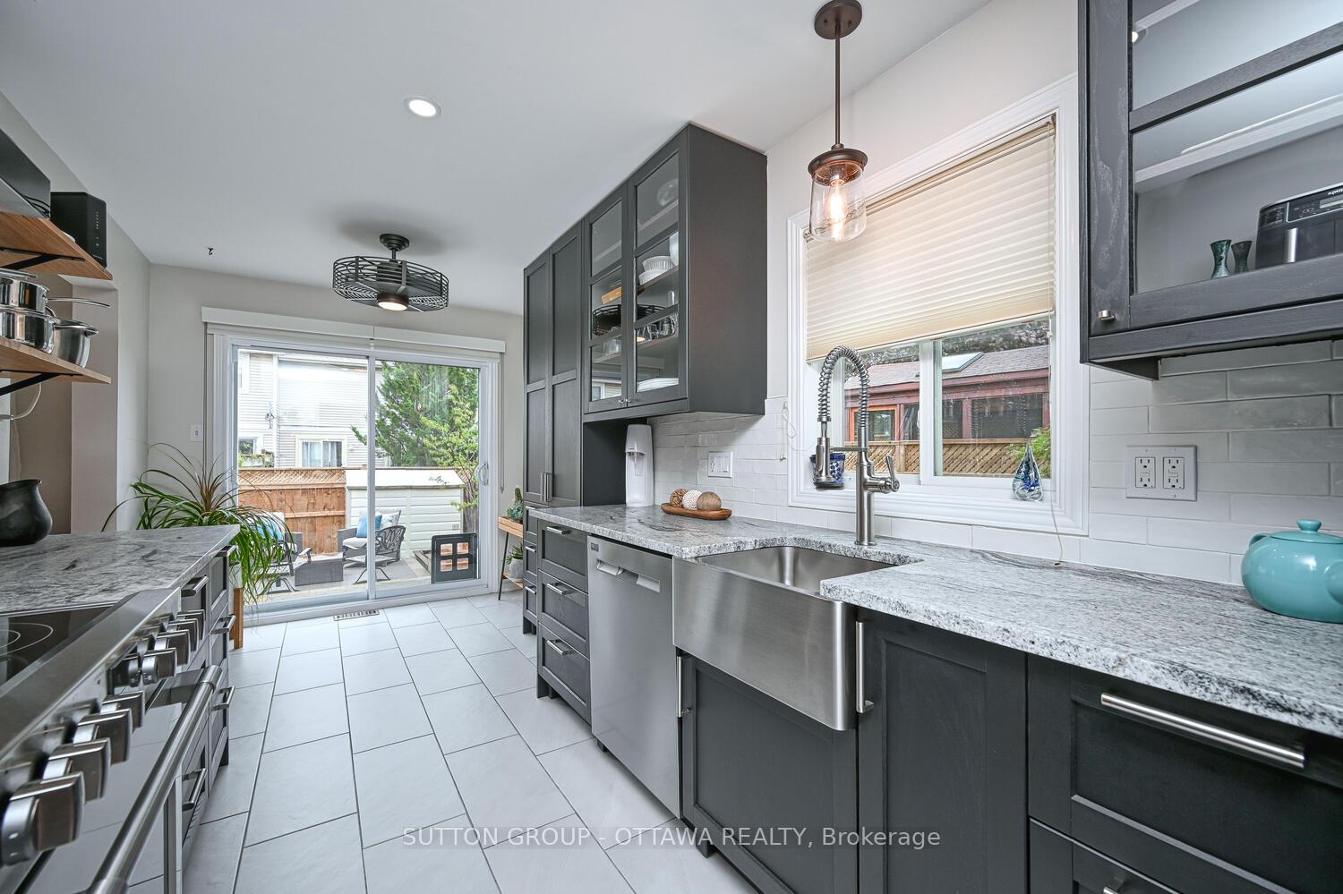Photo 12 of 41 Mountshannon Drive, Ottawa, Barrhaven - Longfields — HOMEH