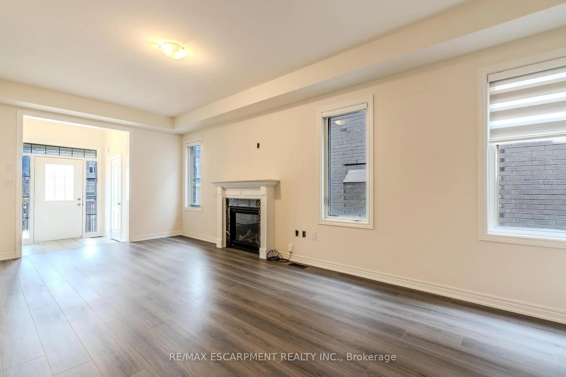 Photo 16 of 83 Great Falls Boulevard, Hamilton, Waterdown — HOMEH