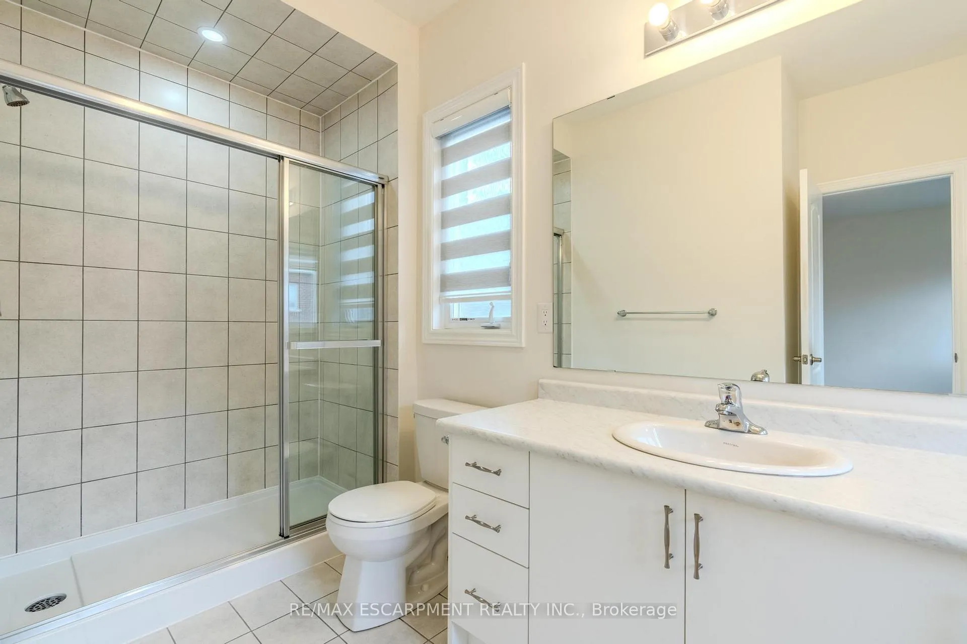 Photo 60 of 83 Great Falls Boulevard, Hamilton, Waterdown — HOMEH