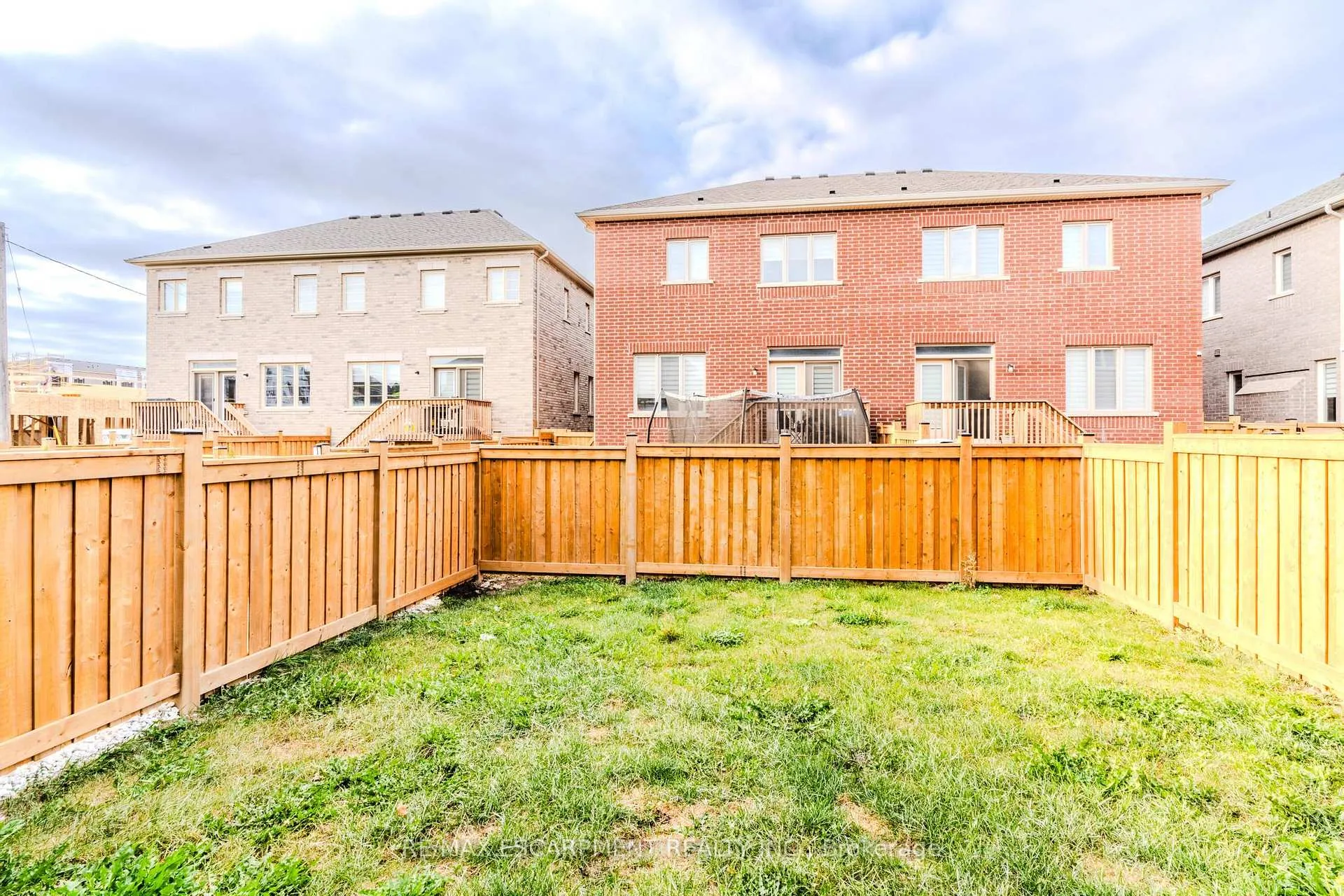 Photo 67 of 83 Great Falls Boulevard, Hamilton, Waterdown — HOMEH