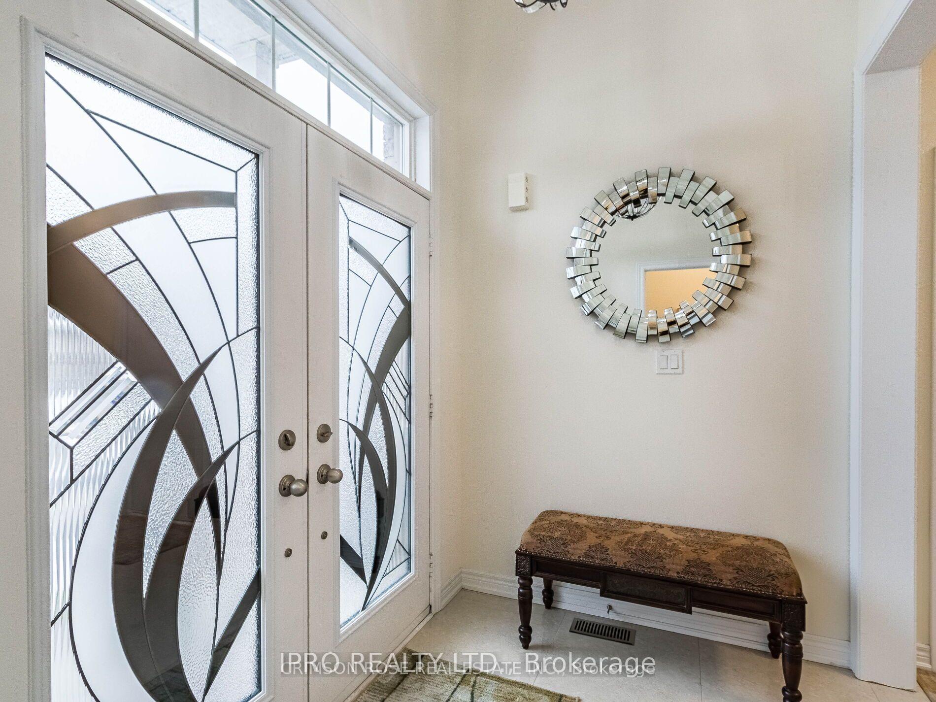 Photo 3 of 32 Pietrowski Drive, Georgina, Keswick North — HOMEH