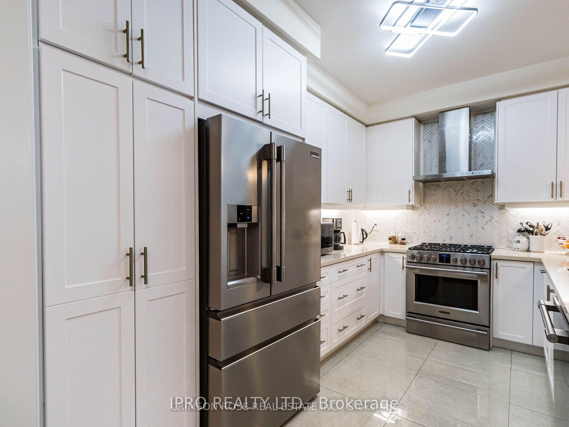 Photo 7 of 32 Pietrowski Drive, Georgina, Keswick North — HOMEH