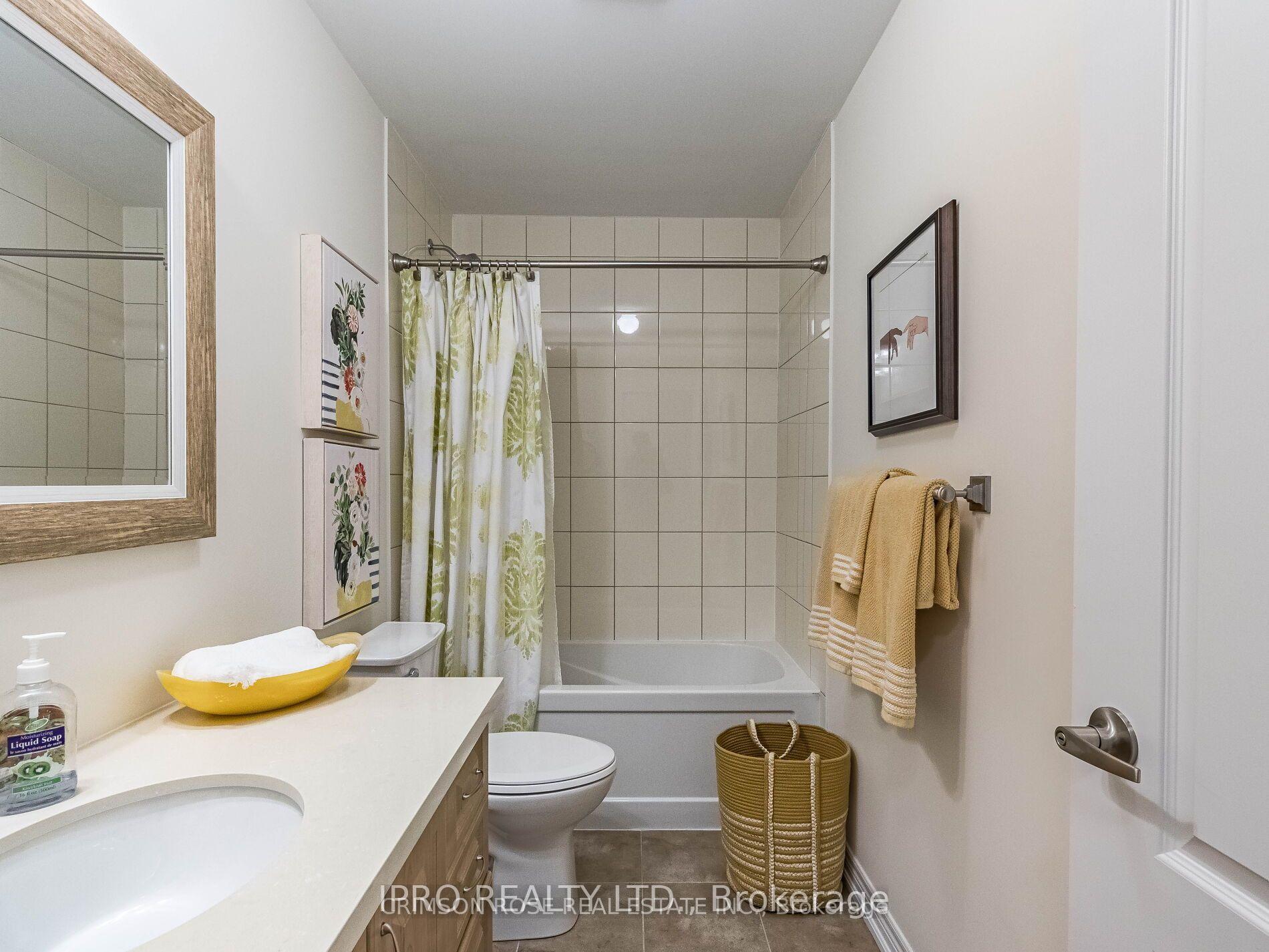 Photo 33 of 32 Pietrowski Drive, Georgina, Keswick North — HOMEH