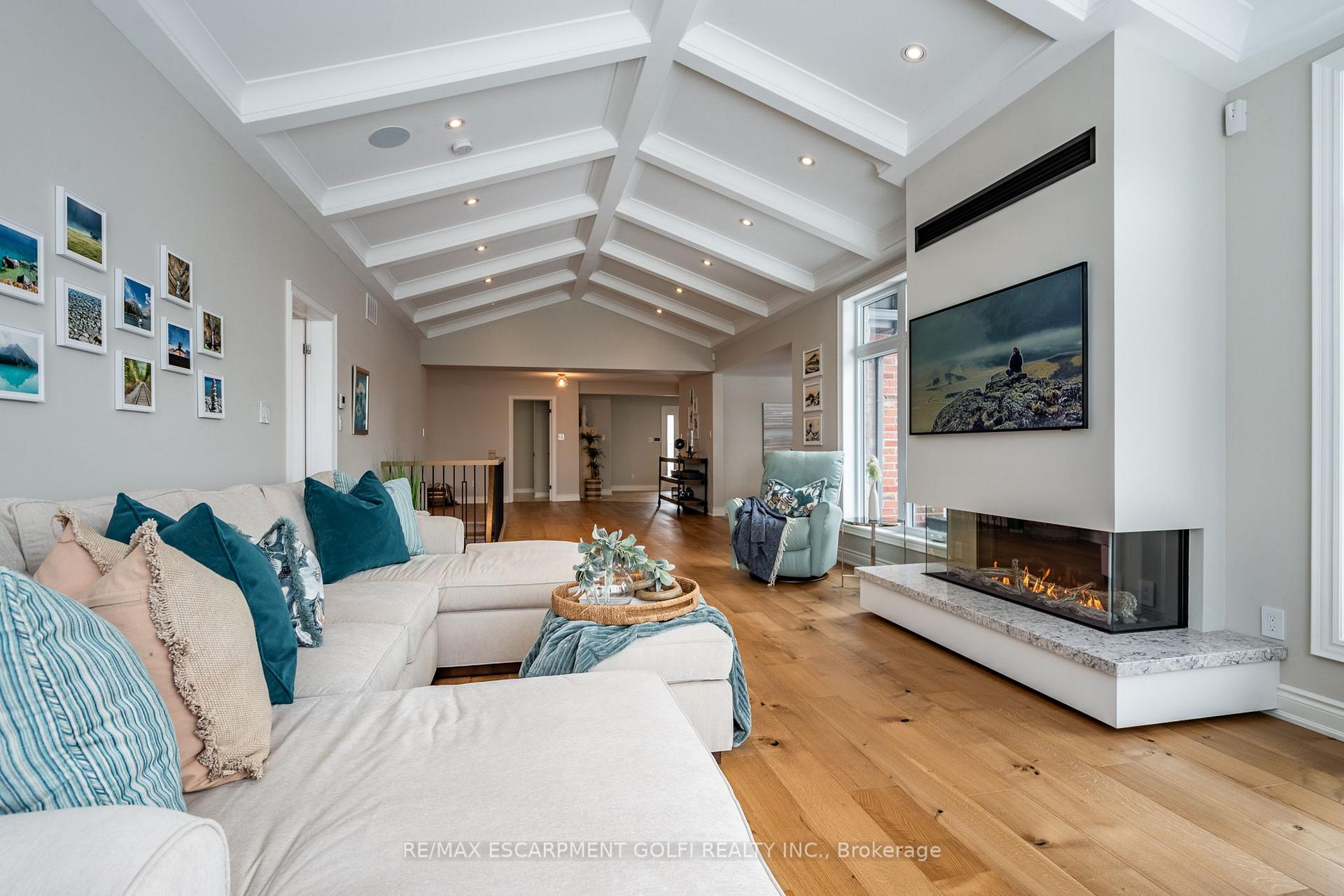 Photo 8 of 144 Lakeside Drive, Grimsby, Grimsby Beach — HOMEH