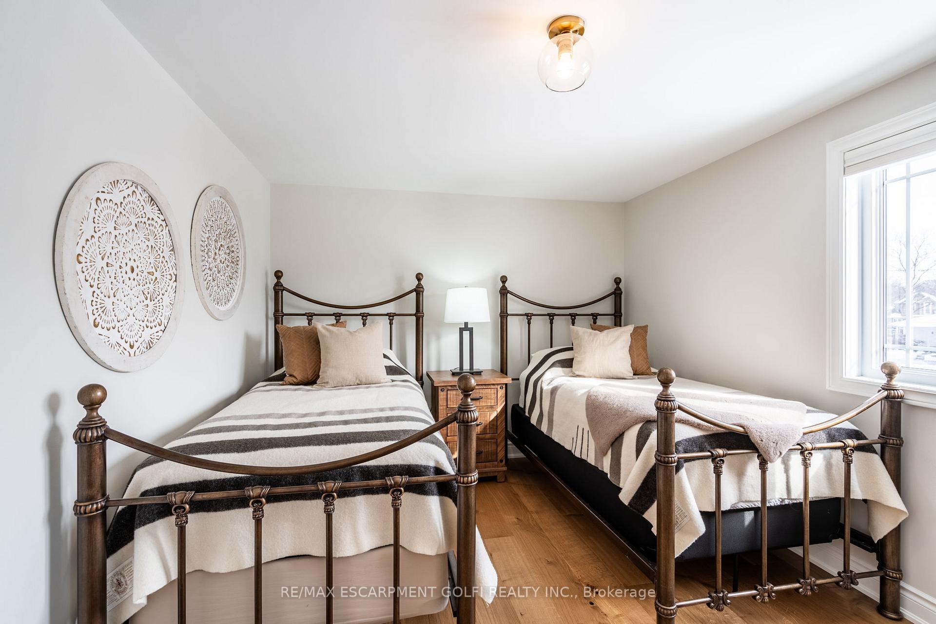 Photo 18 of 144 Lakeside Drive, Grimsby, Grimsby Beach — HOMEH