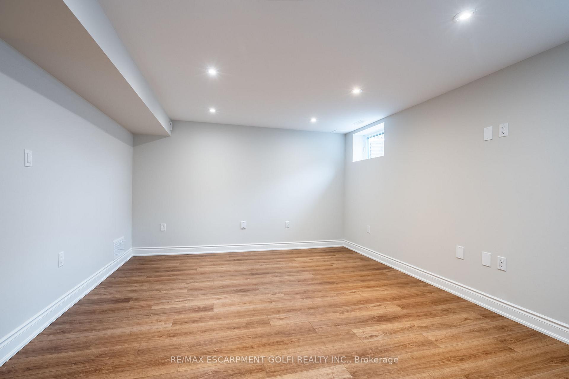 Photo 27 of 144 Lakeside Drive, Grimsby, Grimsby Beach — HOMEH