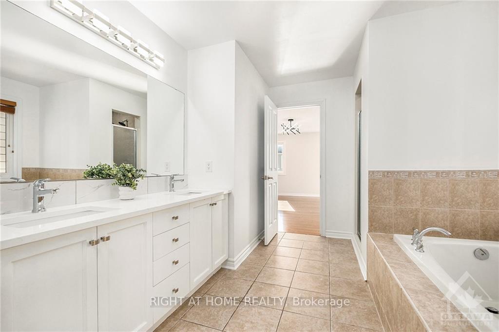 Photo 17 of 2212 Sunset Cove Circle, Ottawa, Barrhaven - Half Moon Bay — HOMEH