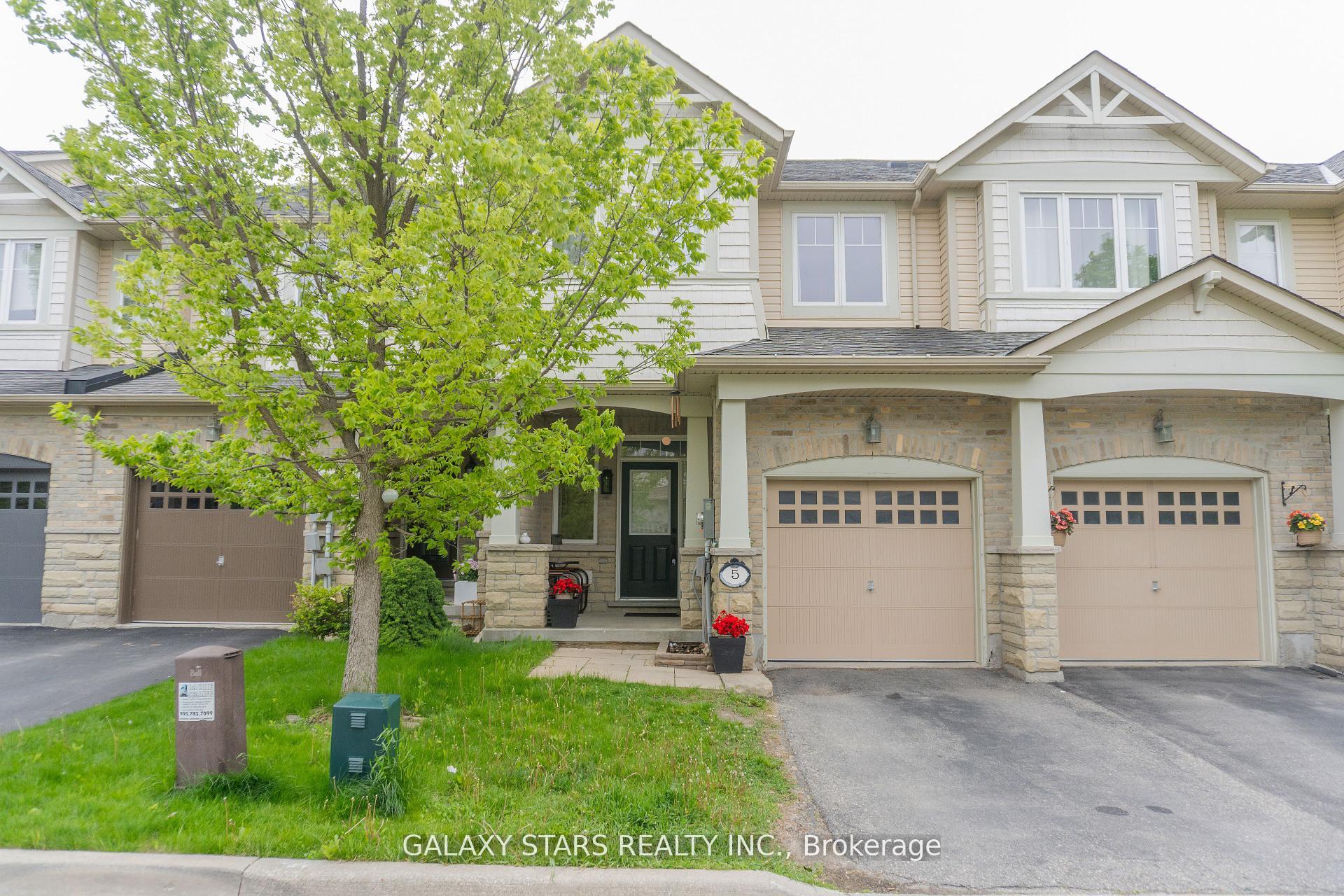 Front of 5 Aspenview Avenue