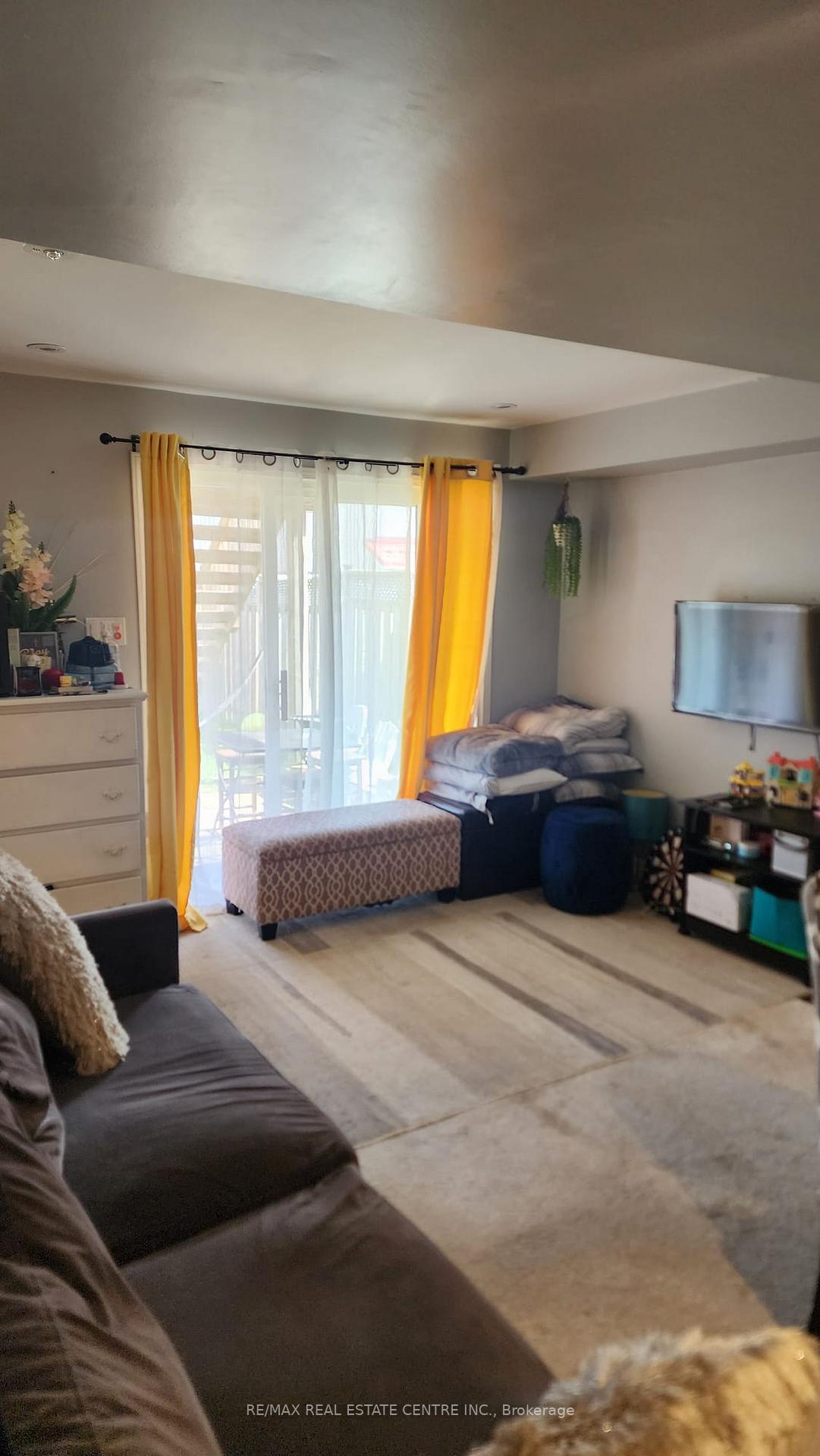 Photo 15 of 127 Silurian (Basement) Drive, Guelph, Grange Road — HOMEH