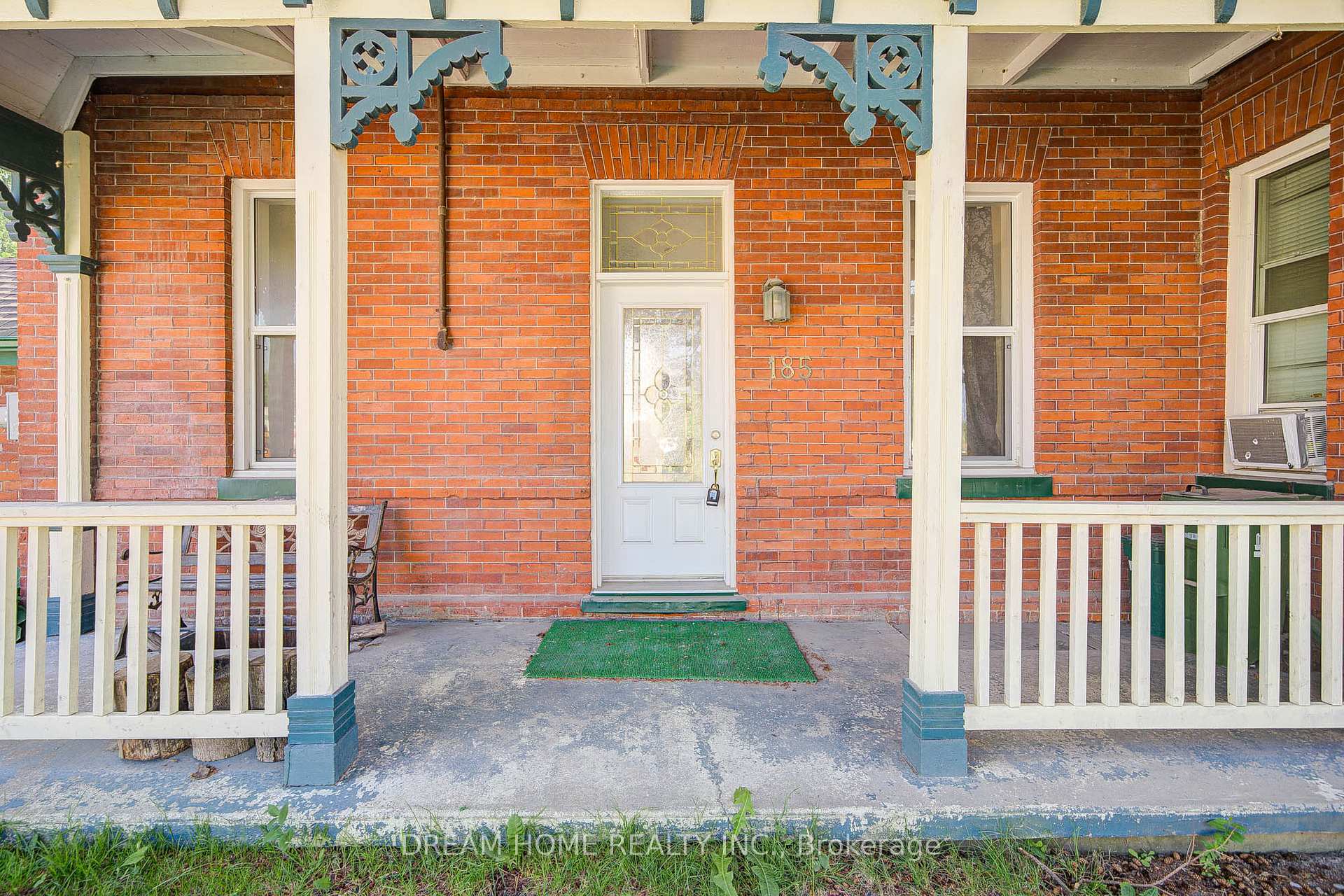 Photo 7 of 185 Duke Street, Clarington, Bowmanville — HOMEH