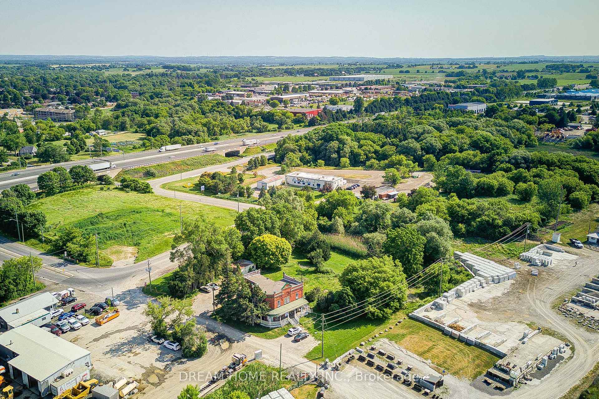 Photo 11 of 185 Duke Street, Clarington, Bowmanville — HOMEH