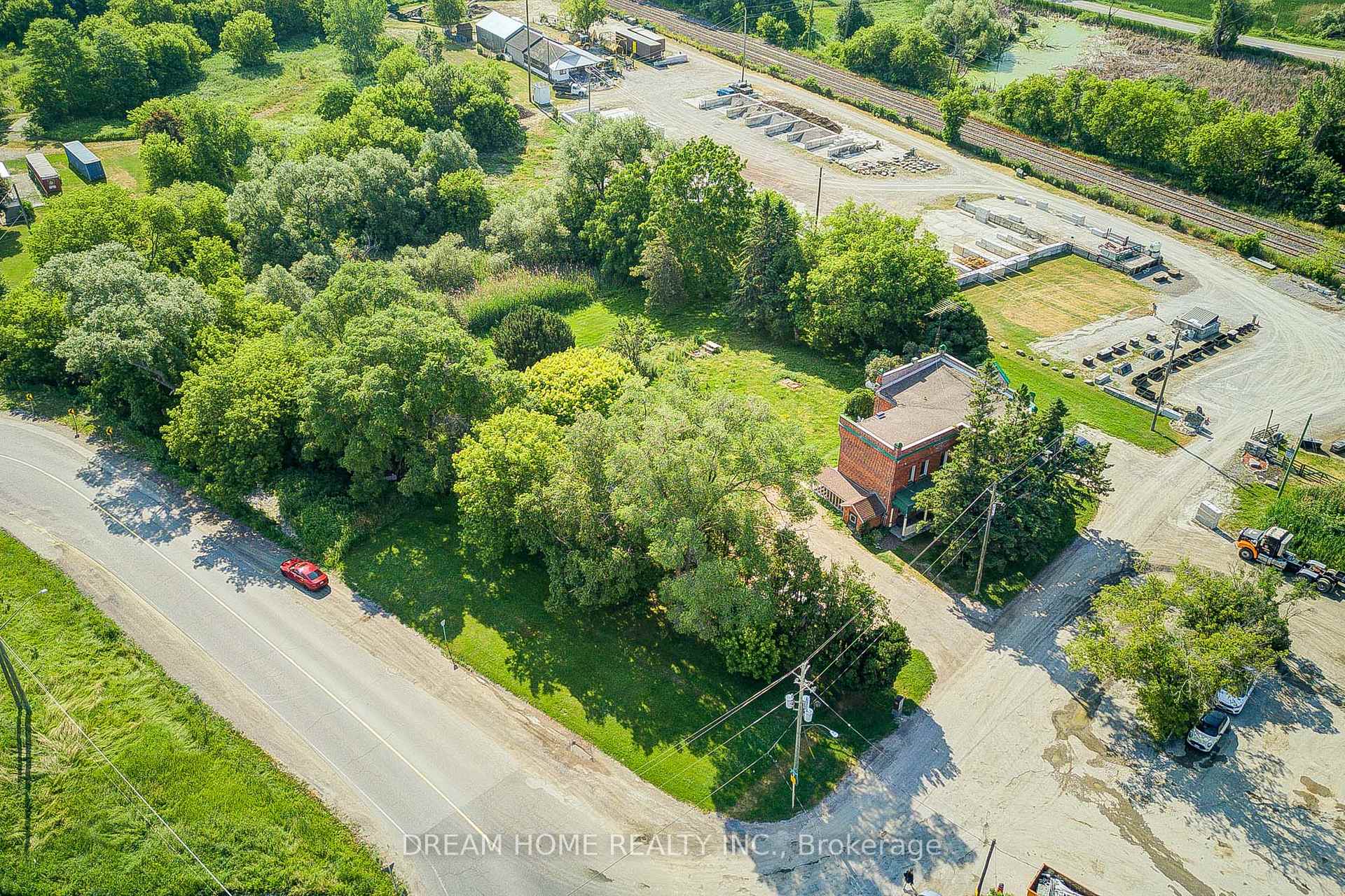 Photo 15 of 185 Duke Street, Clarington, Bowmanville — HOMEH