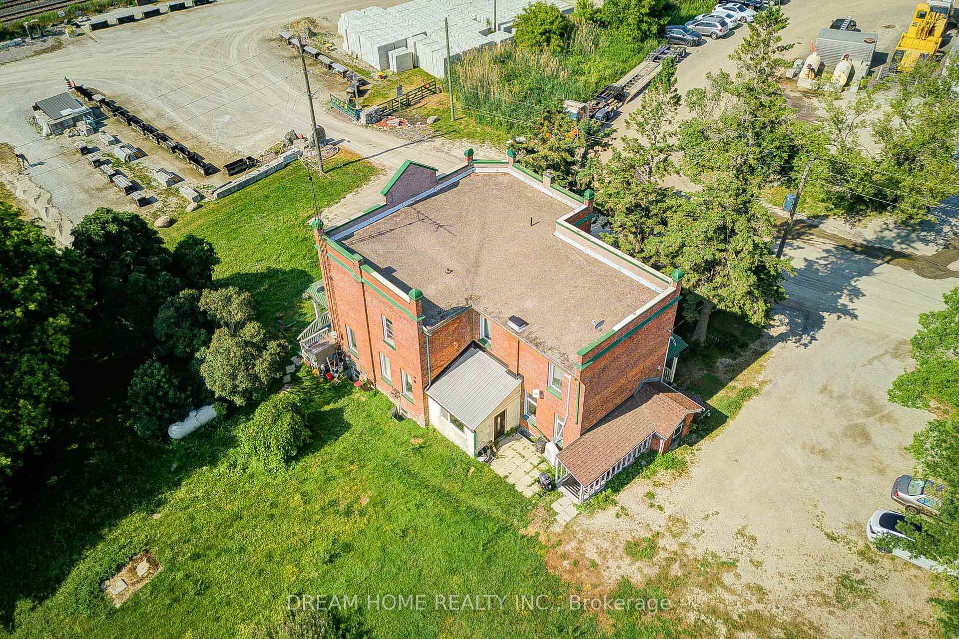 Photo 20 of 185 Duke Street, Clarington, Bowmanville — HOMEH