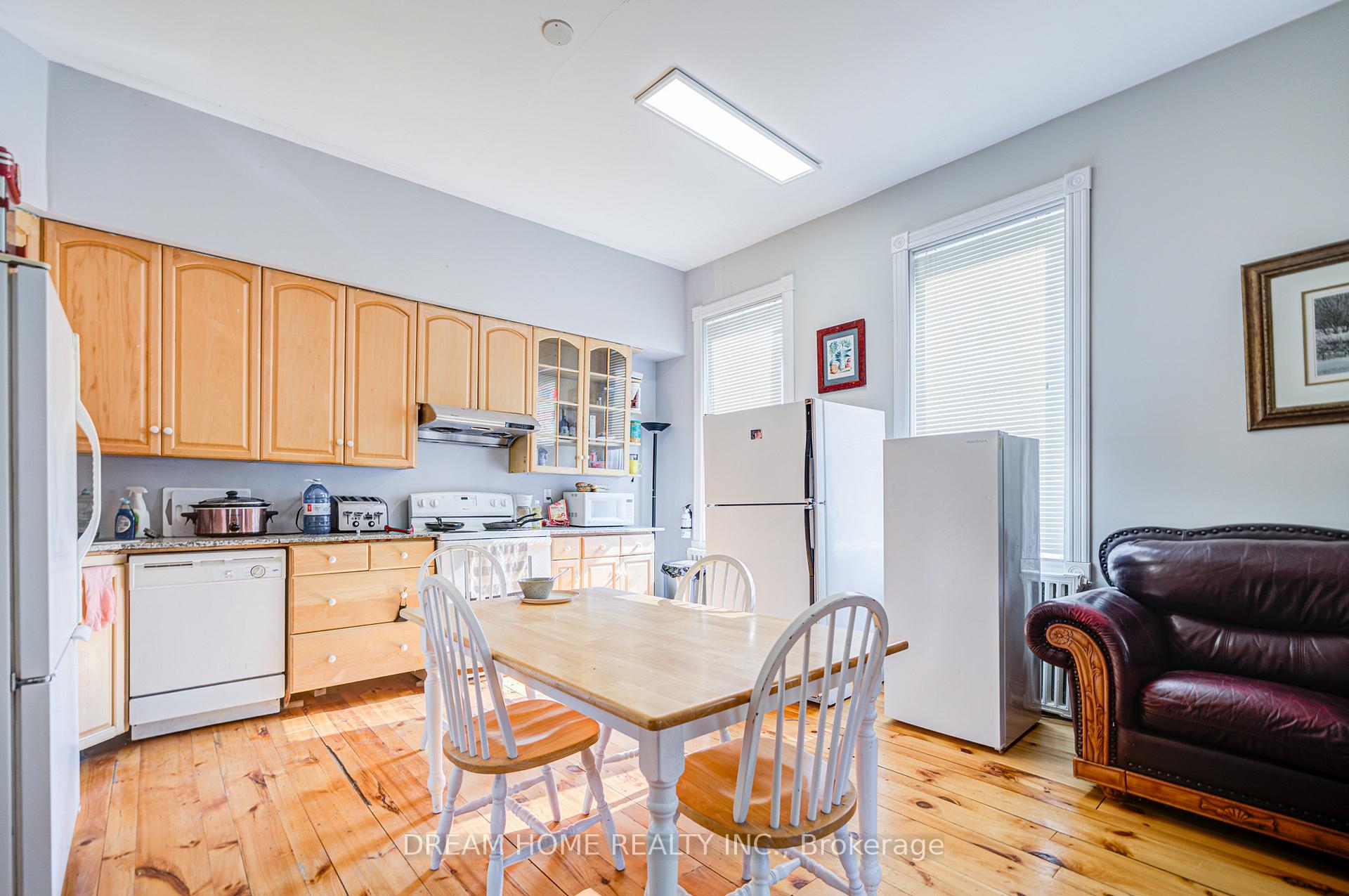 Photo 29 of 185 Duke Street, Clarington, Bowmanville — HOMEH