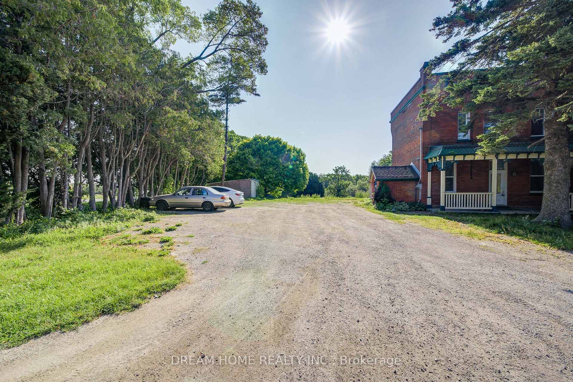 Photo 39 of 185 Duke Street, Clarington, Bowmanville — HOMEH