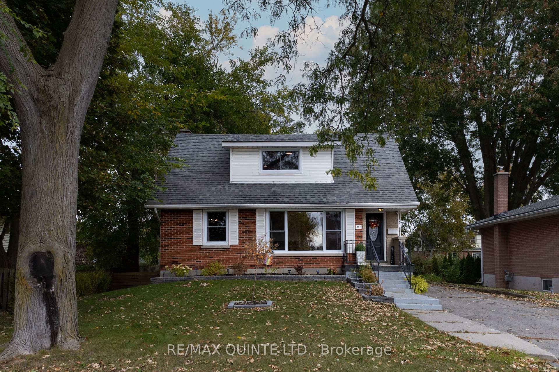 Photo 3 of 484 Bridge Street E, Belleville, Belleville Ward — HOMEH