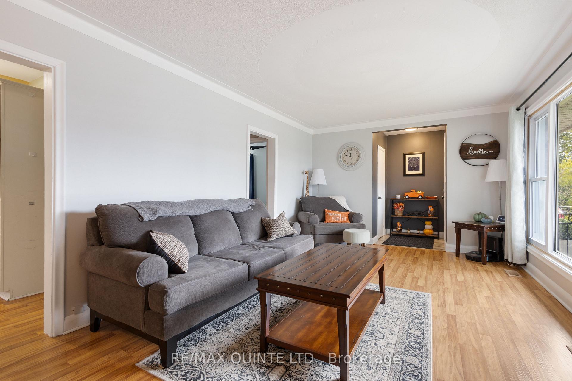 Photo 6 of 484 Bridge Street E, Belleville, Belleville Ward — HOMEH