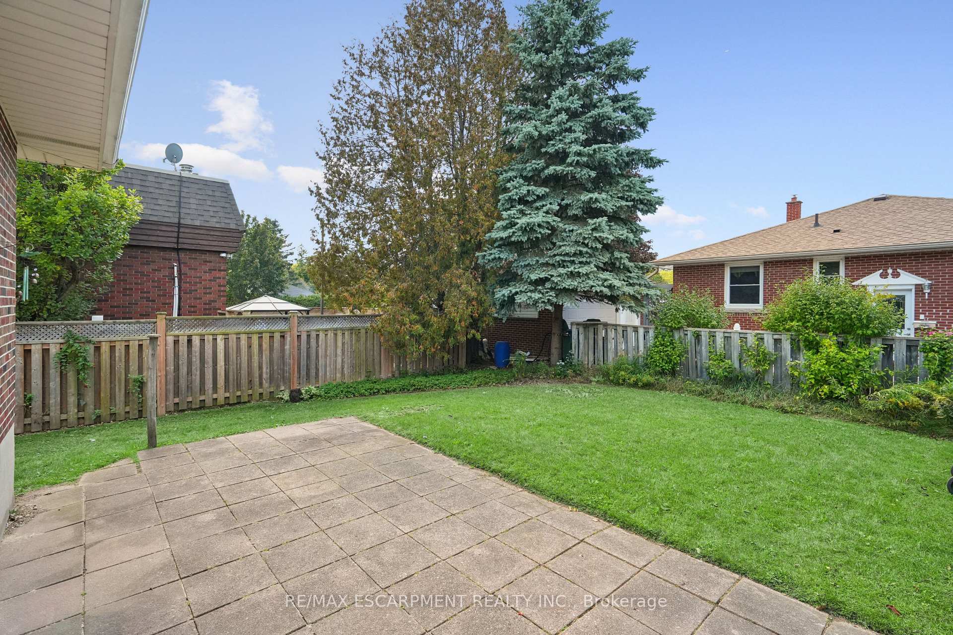Photo 2 of 6 Clive Avenue, Guelph, Riverside Park — HOMEH