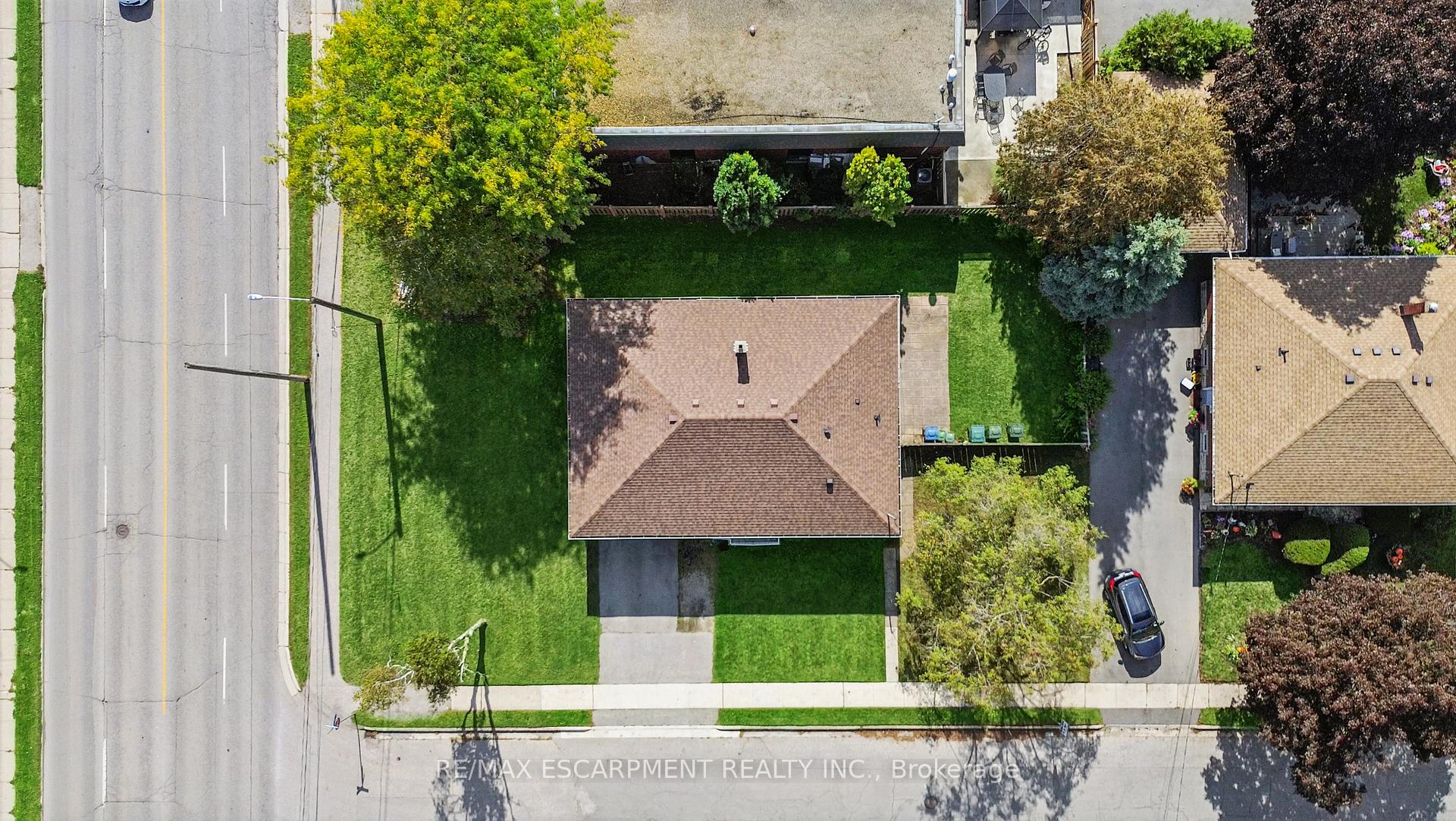 Photo 4 of 6 Clive Avenue, Guelph, Riverside Park — HOMEH