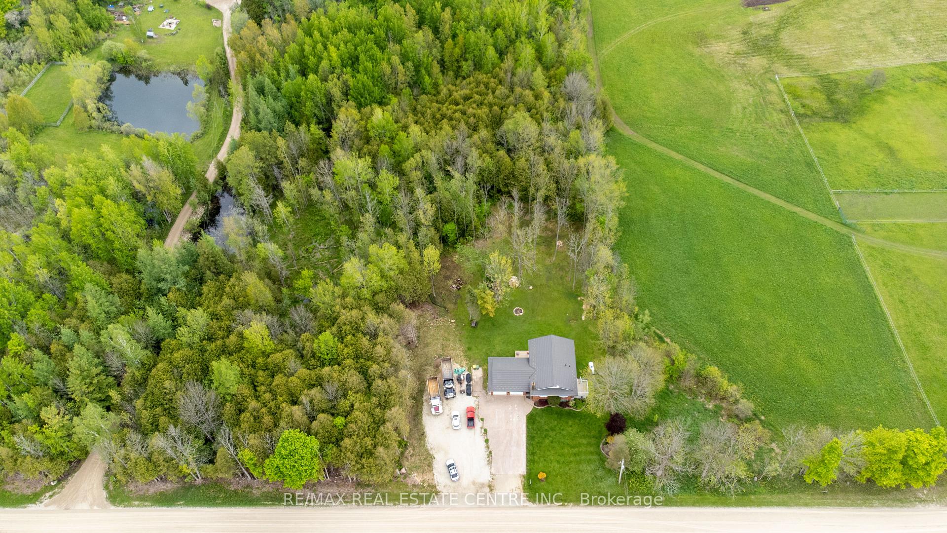 Photo 2 of 793667 East Back Line, Grey Highlands — HOMEH