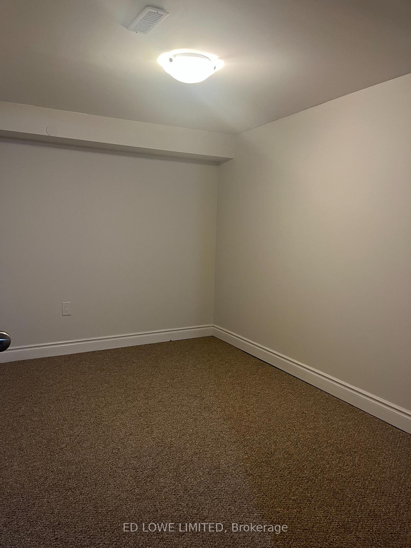 Photo 6 of Unit 7, 275 Blake Street, Barrie, North Shore — HOMEH