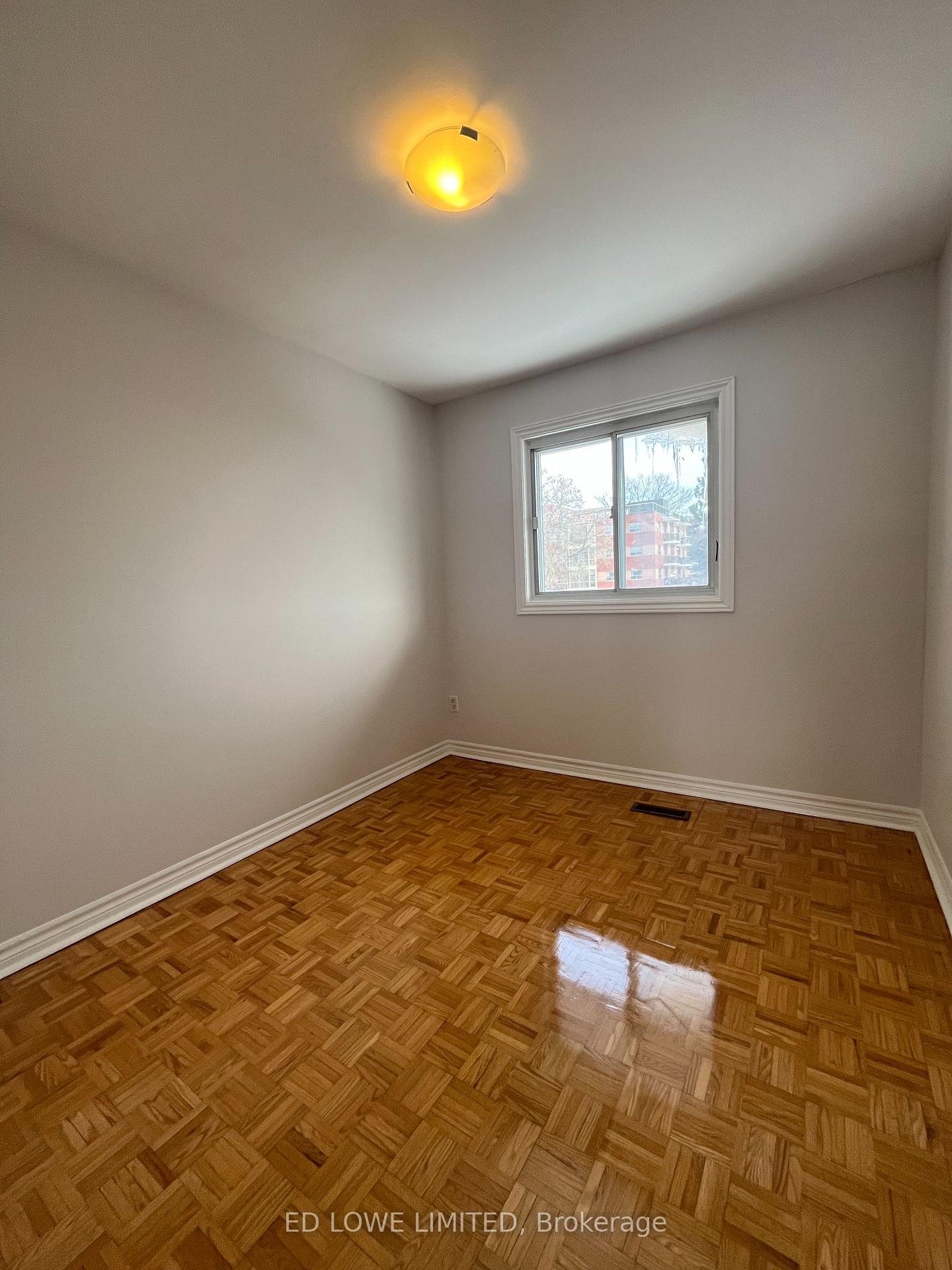 Photo 13 of Unit 7, 275 Blake Street, Barrie, North Shore — HOMEH