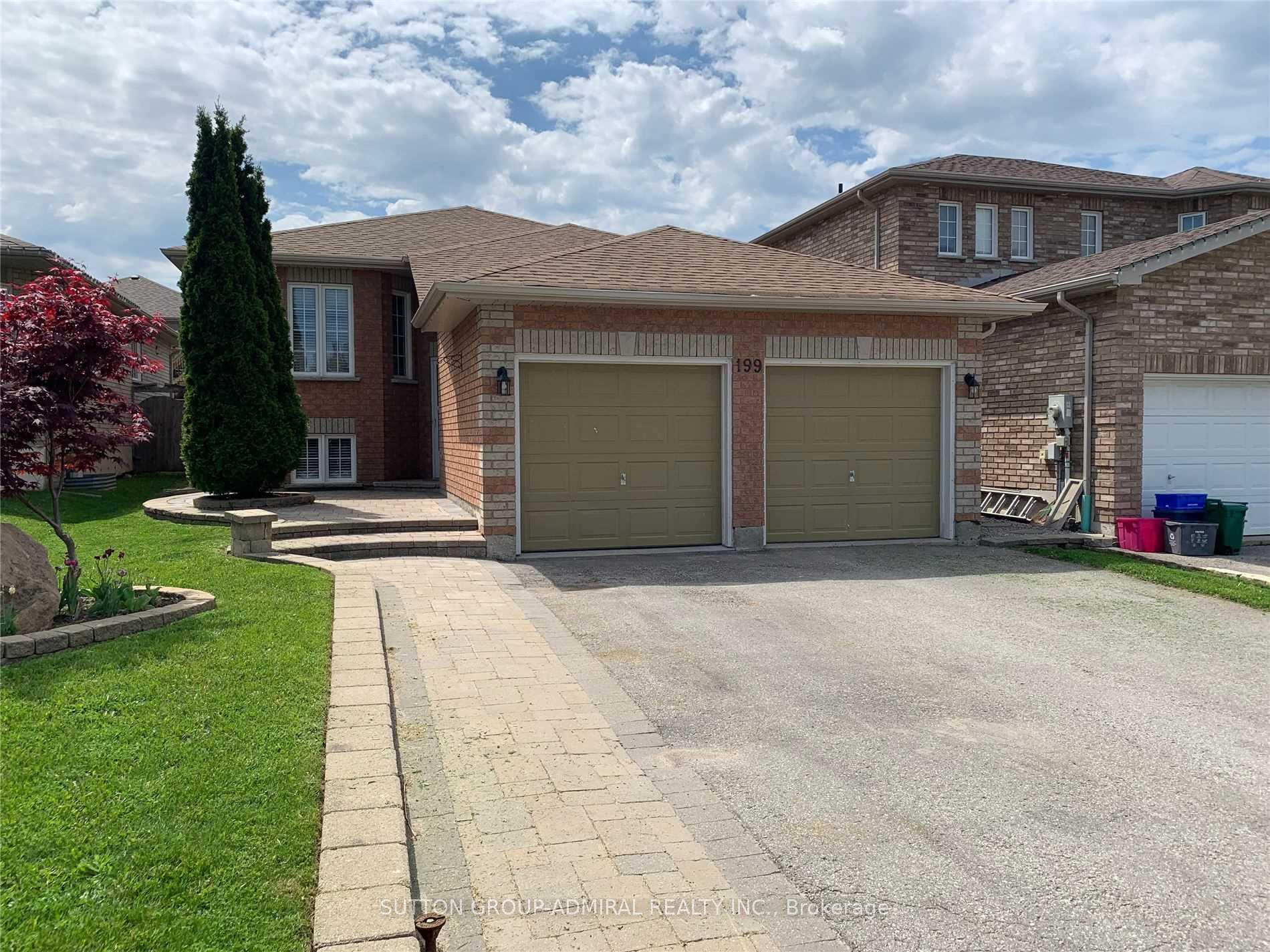 Front of 199 Country Lane