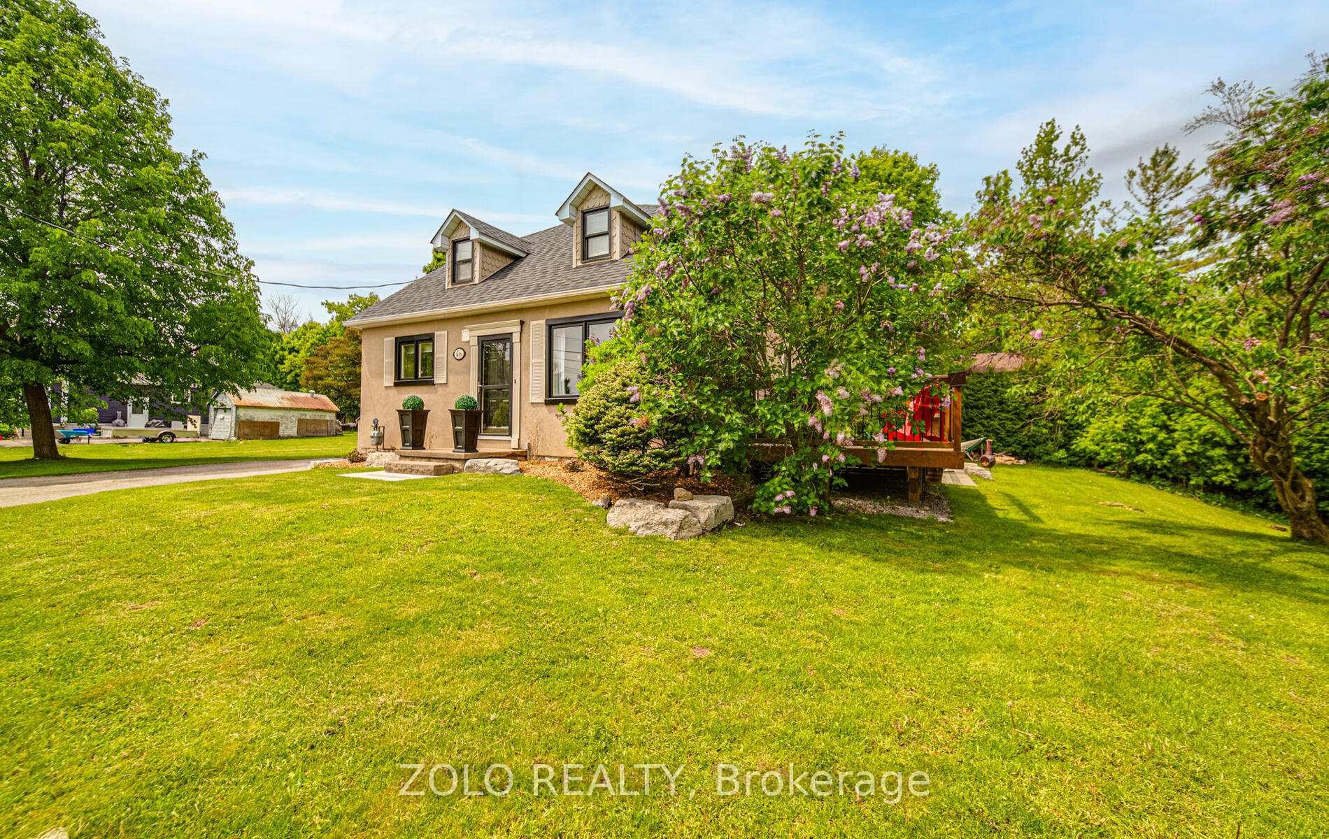 Photo 4 of 46 Lawson Road, Clarington, Courtice — HOMEH