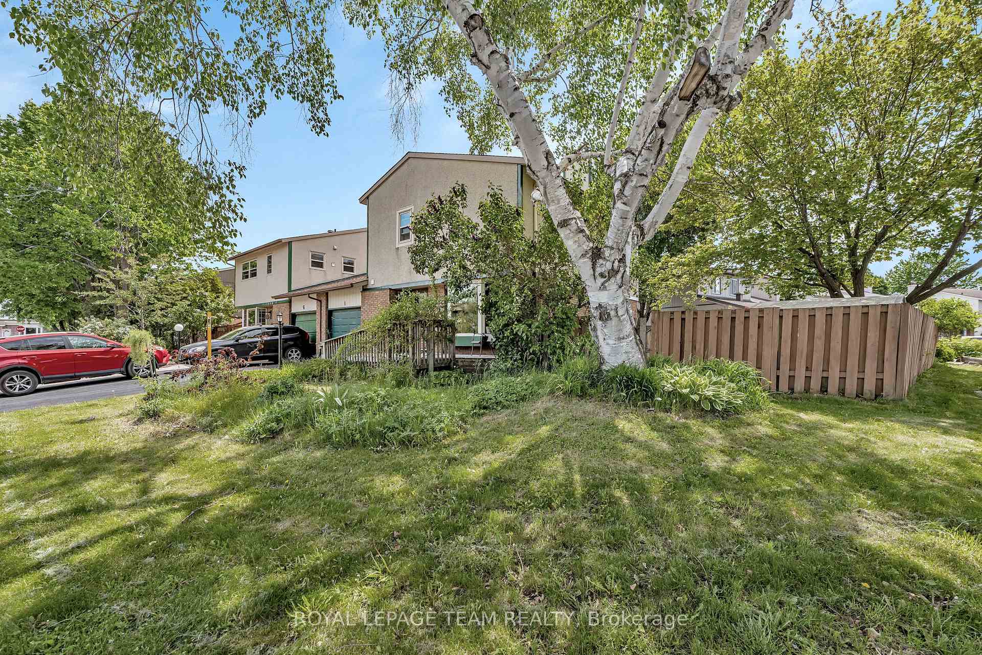 Photo 3 of 8 Vanessa Terrace, Ottawa, Barrhaven - Pheasant Run — HOMEH